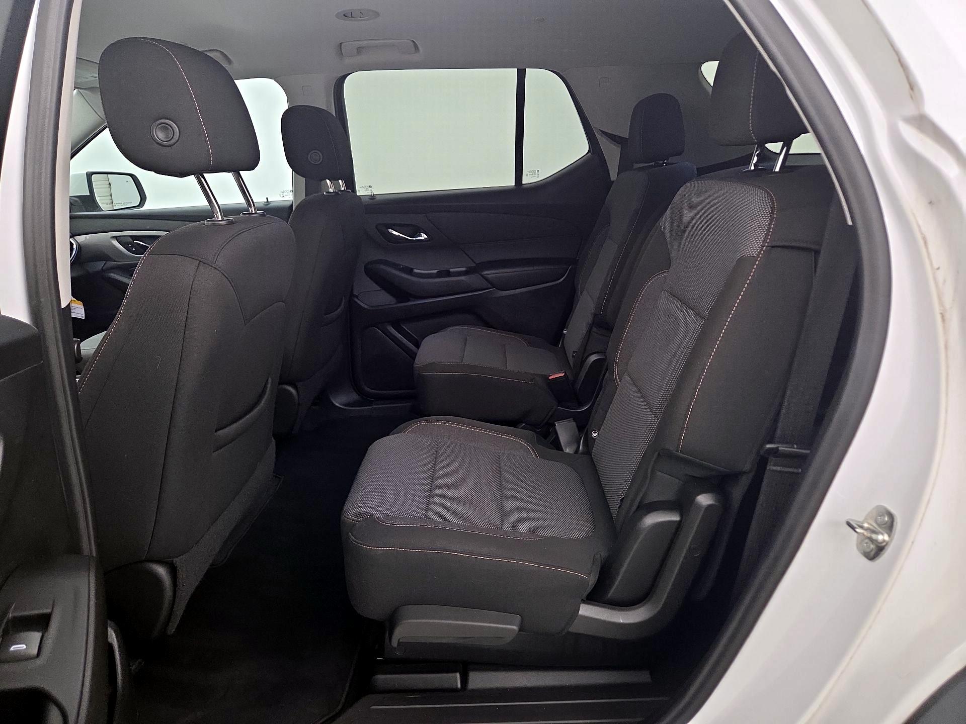 Thumbnail: 2021 Chevrolet Traverse - 19