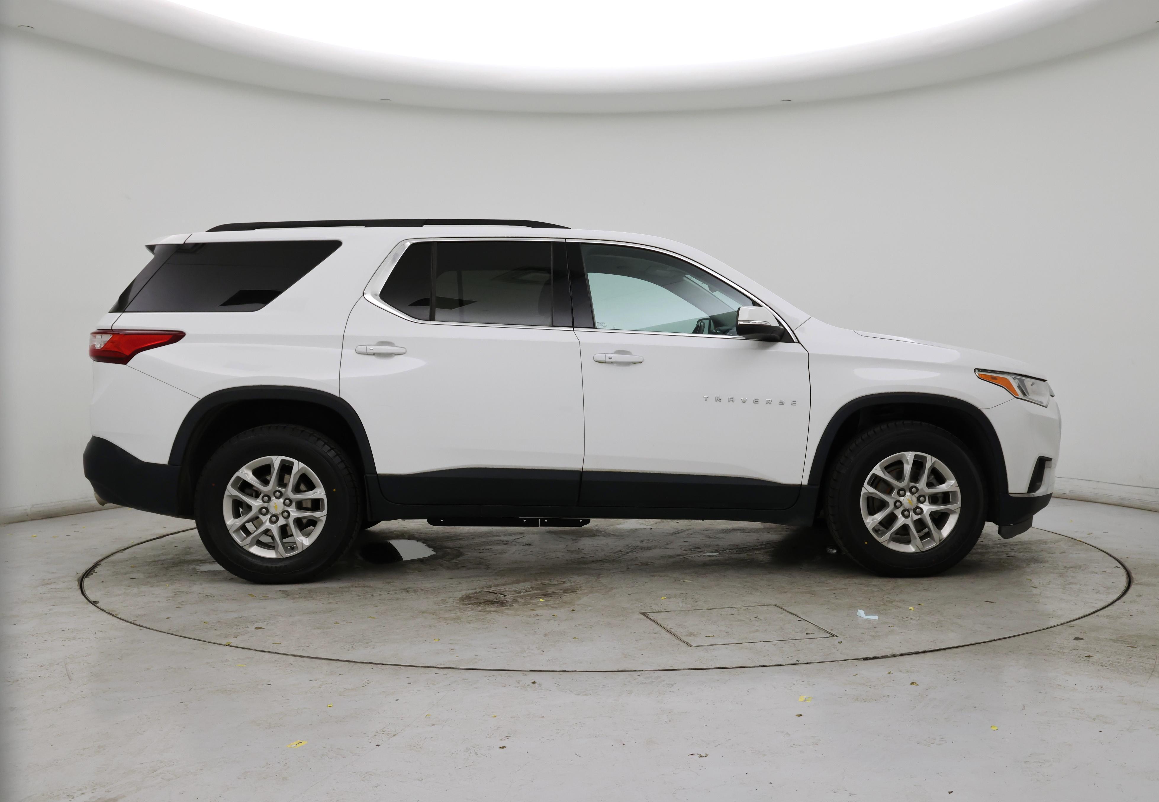 Thumbnail: 2021 Chevrolet Traverse - 7