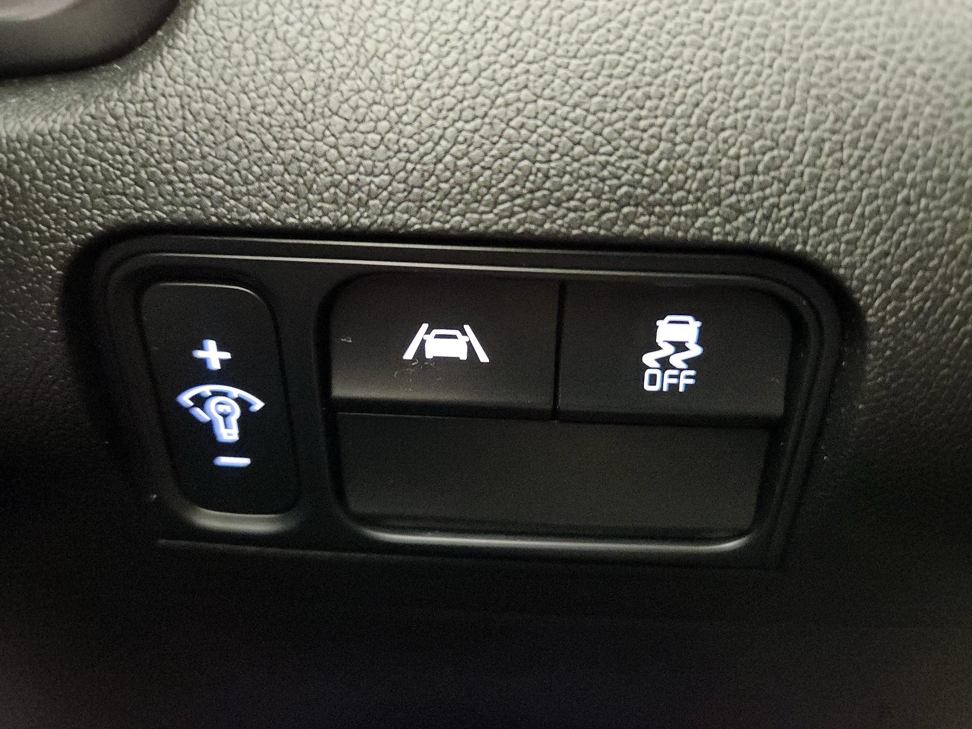 Thumbnail: 2023 Kia Sorento - 13