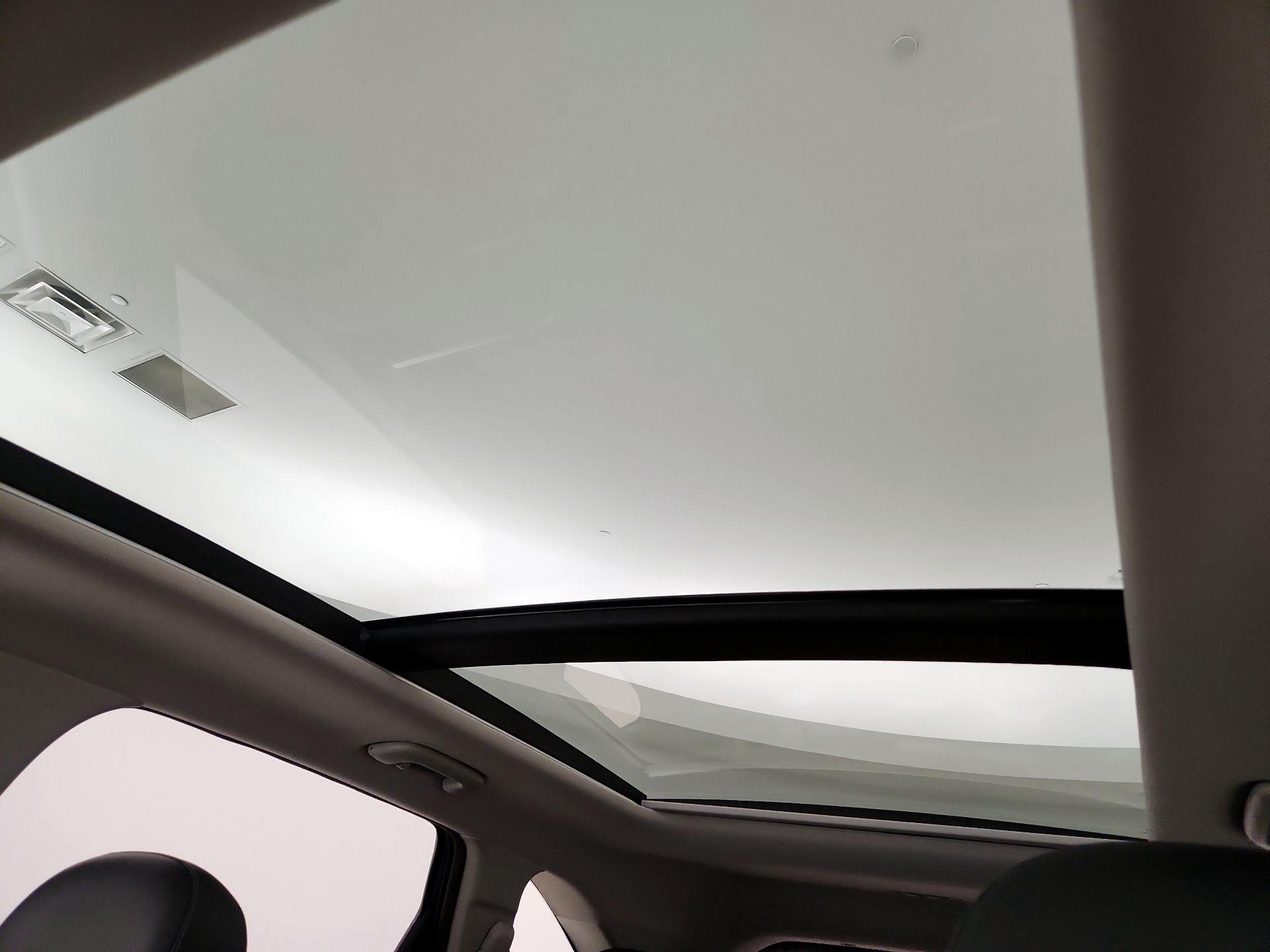 Thumbnail: 2023 Kia Sorento - 20