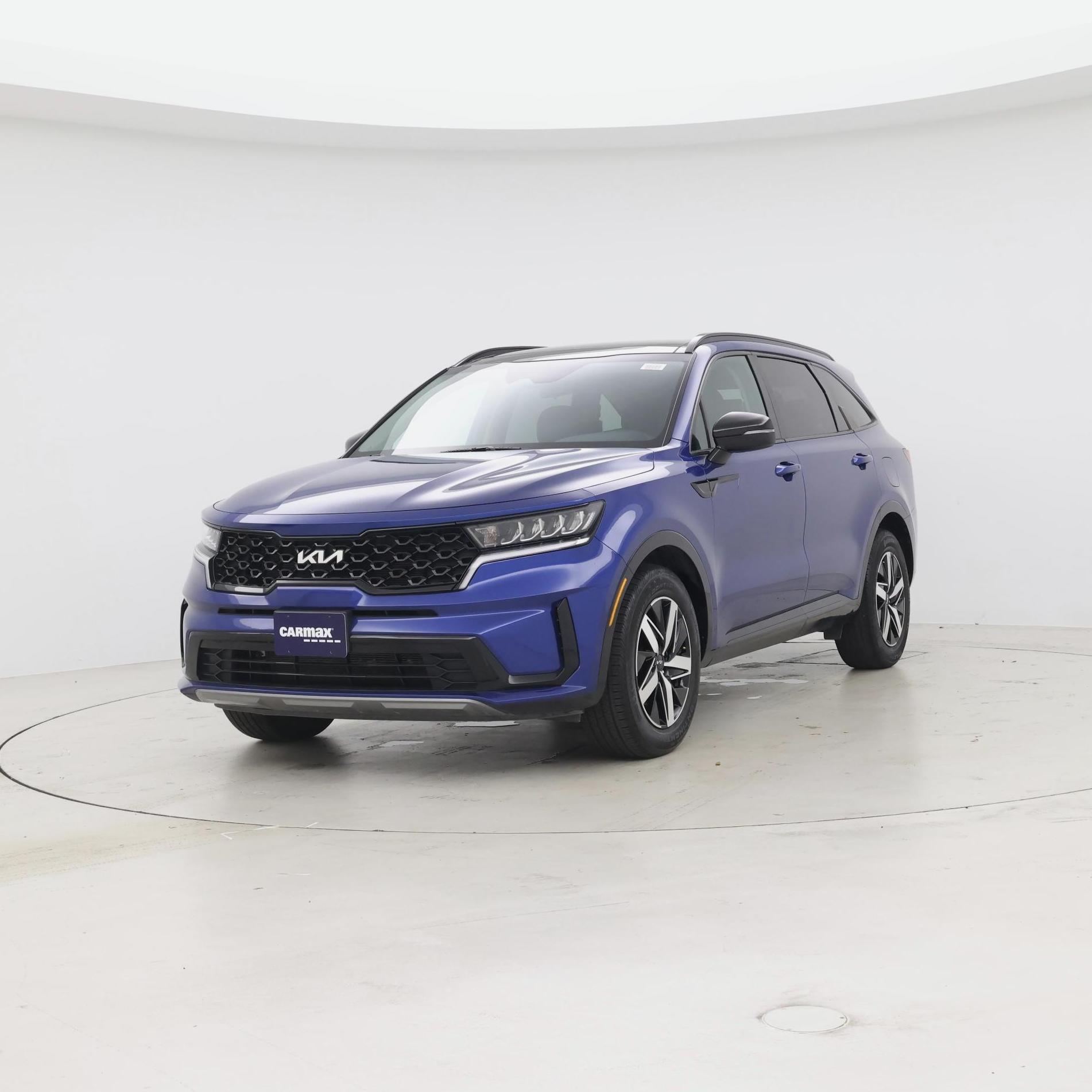 Thumbnail: 2023 Kia Sorento - 4