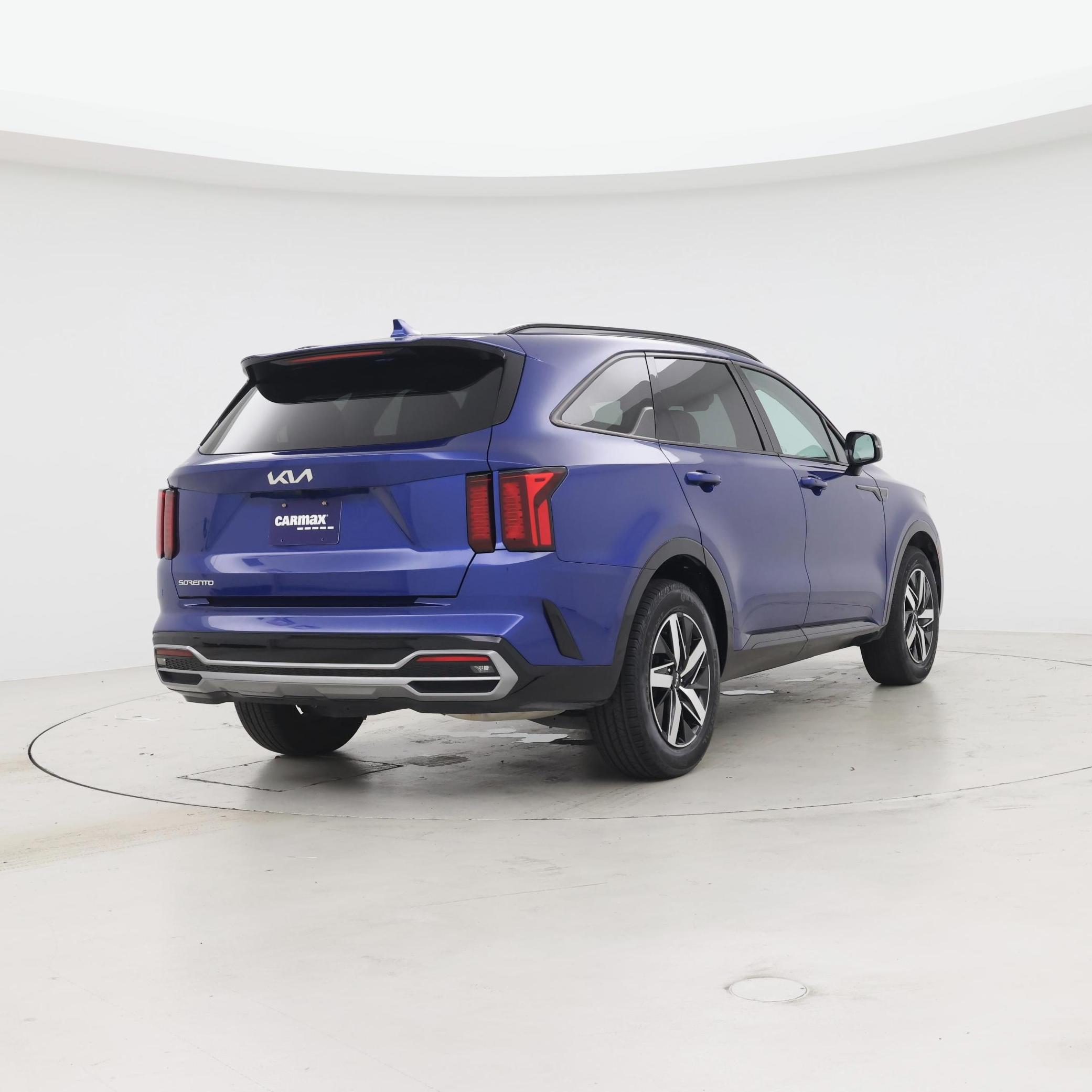 Thumbnail: 2023 Kia Sorento - 8