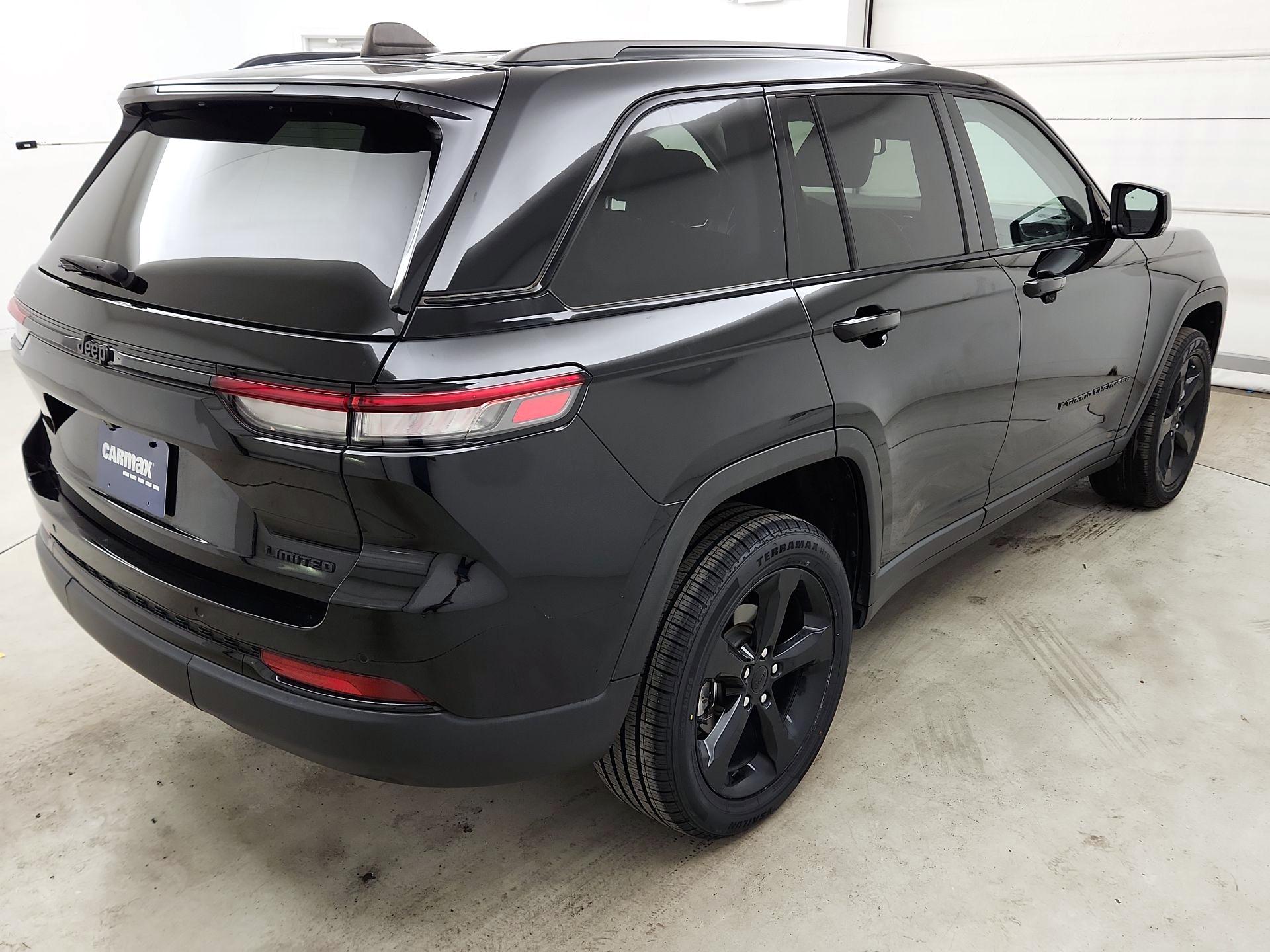 Thumbnail: 2023 Jeep Grand Cherokee - 5