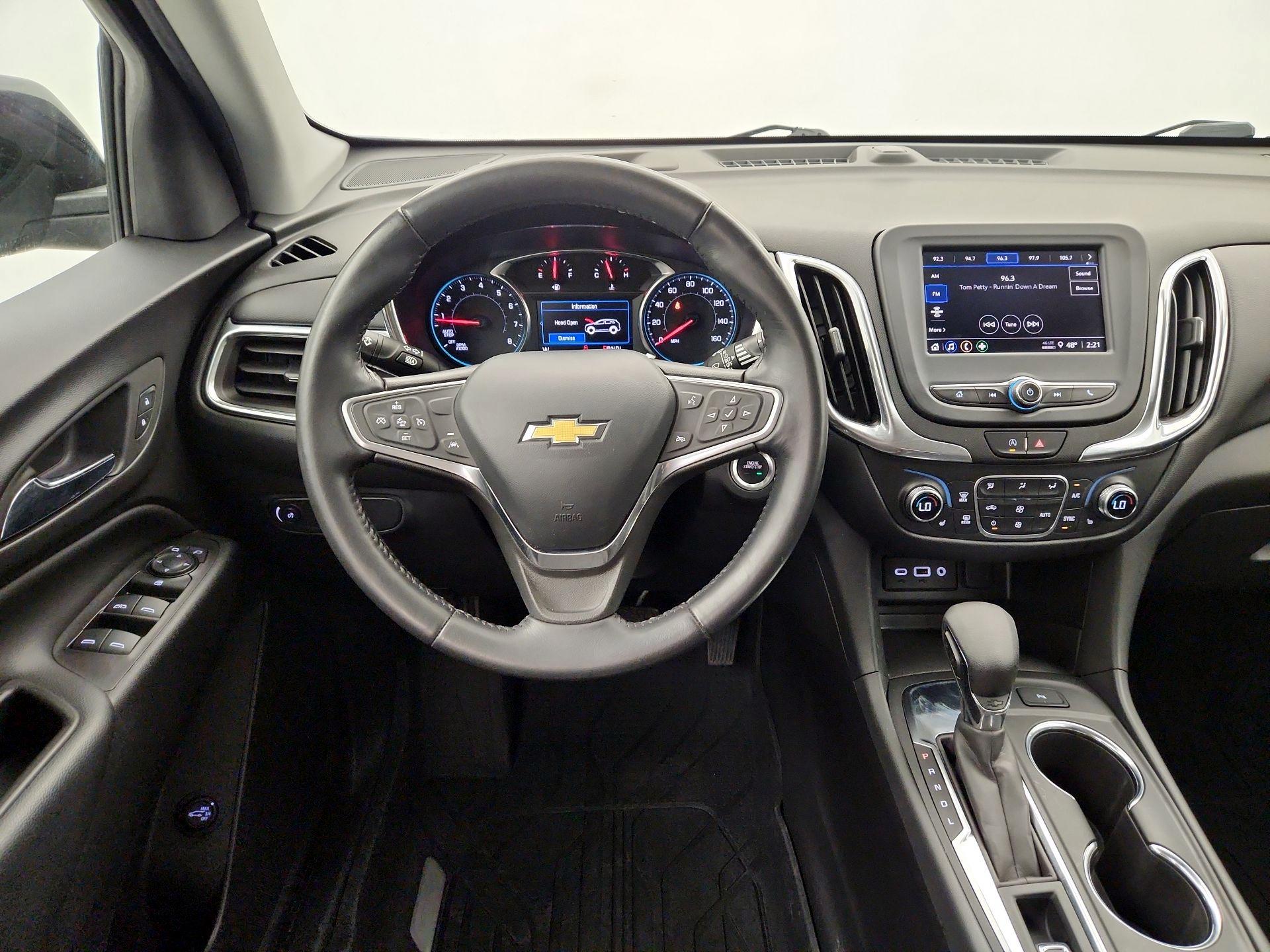 Thumbnail: 2022 Chevrolet Equinox - 10