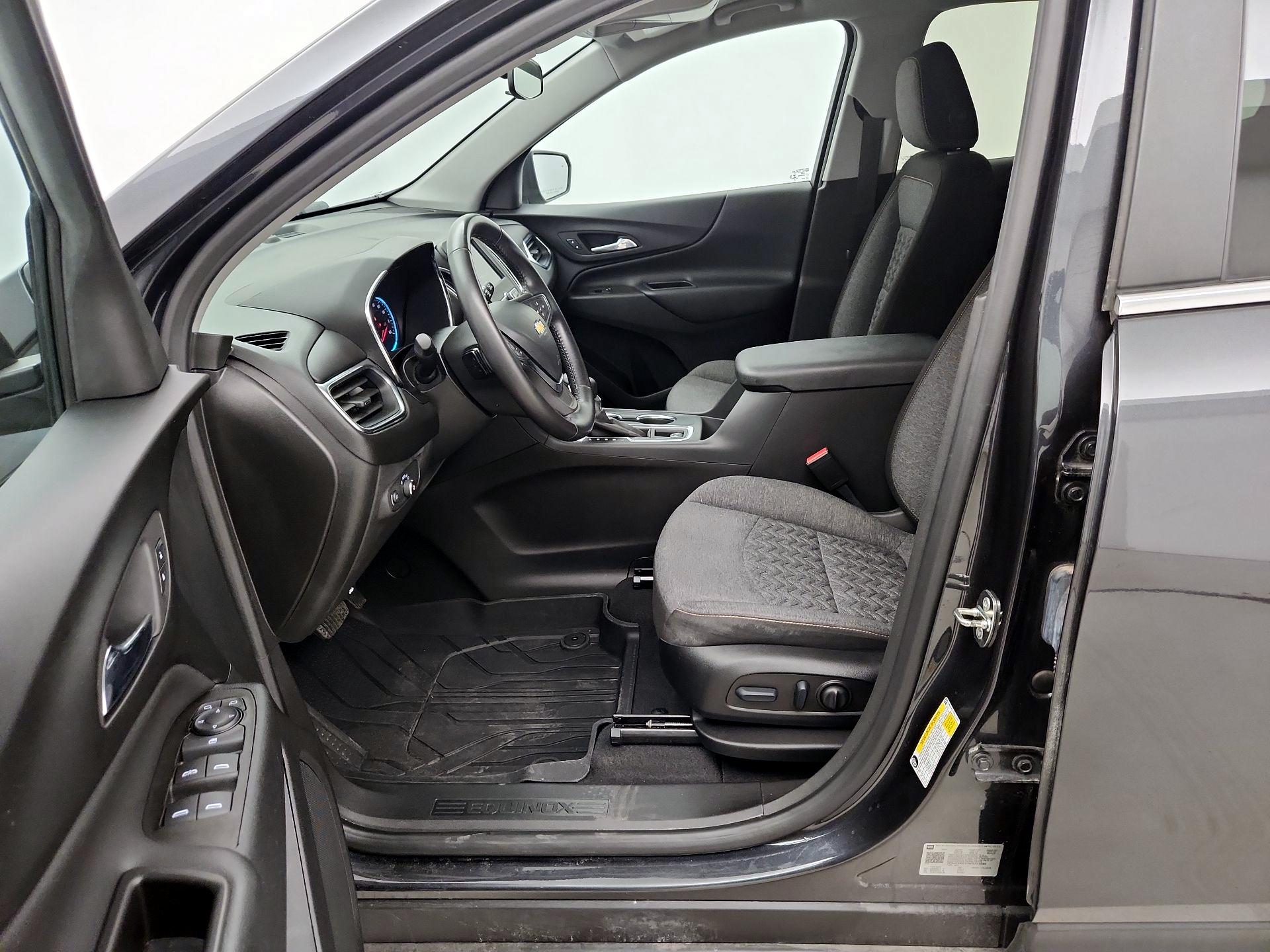 Thumbnail: 2022 Chevrolet Equinox - 11