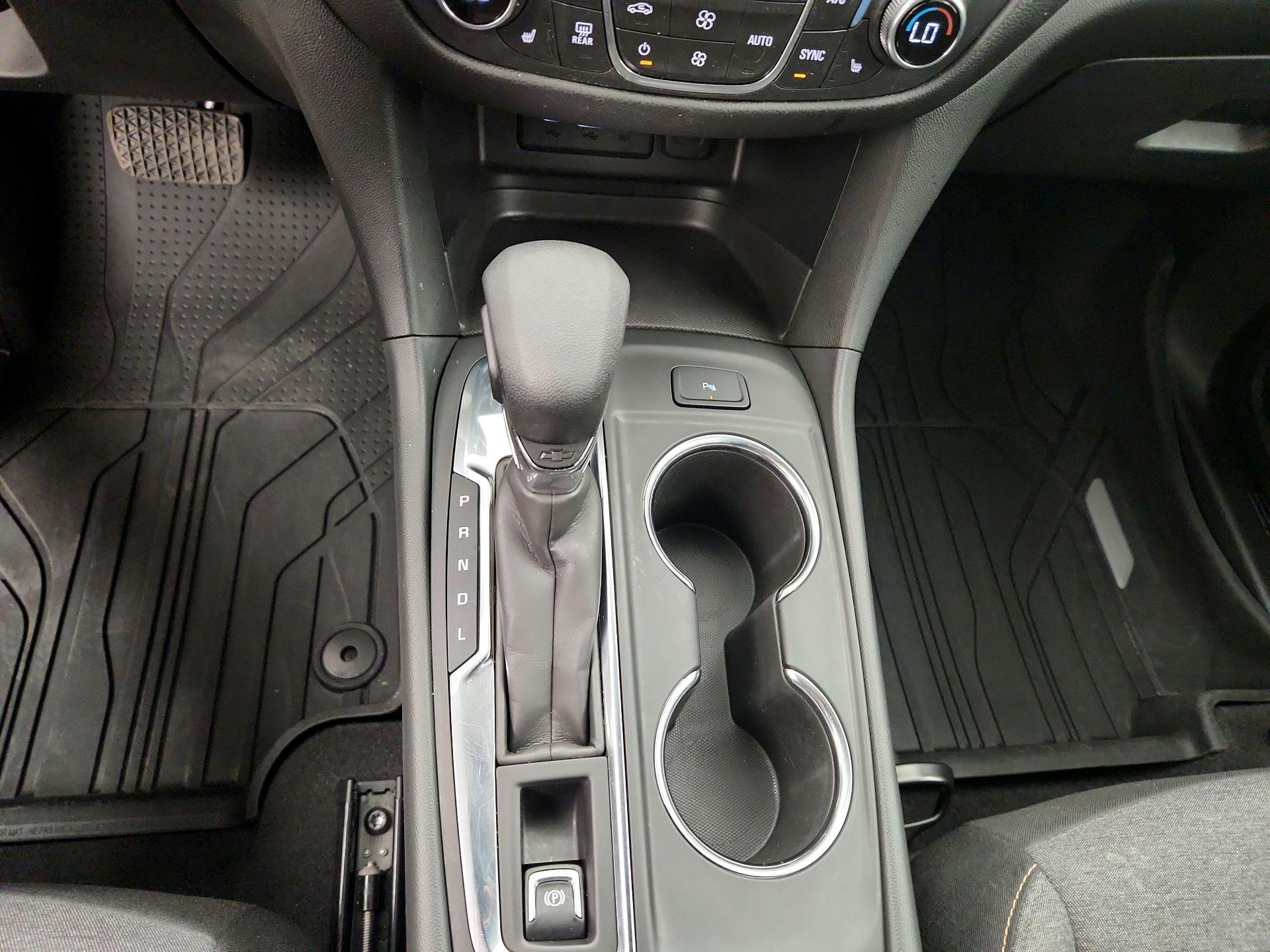 Thumbnail: 2022 Chevrolet Equinox - 17