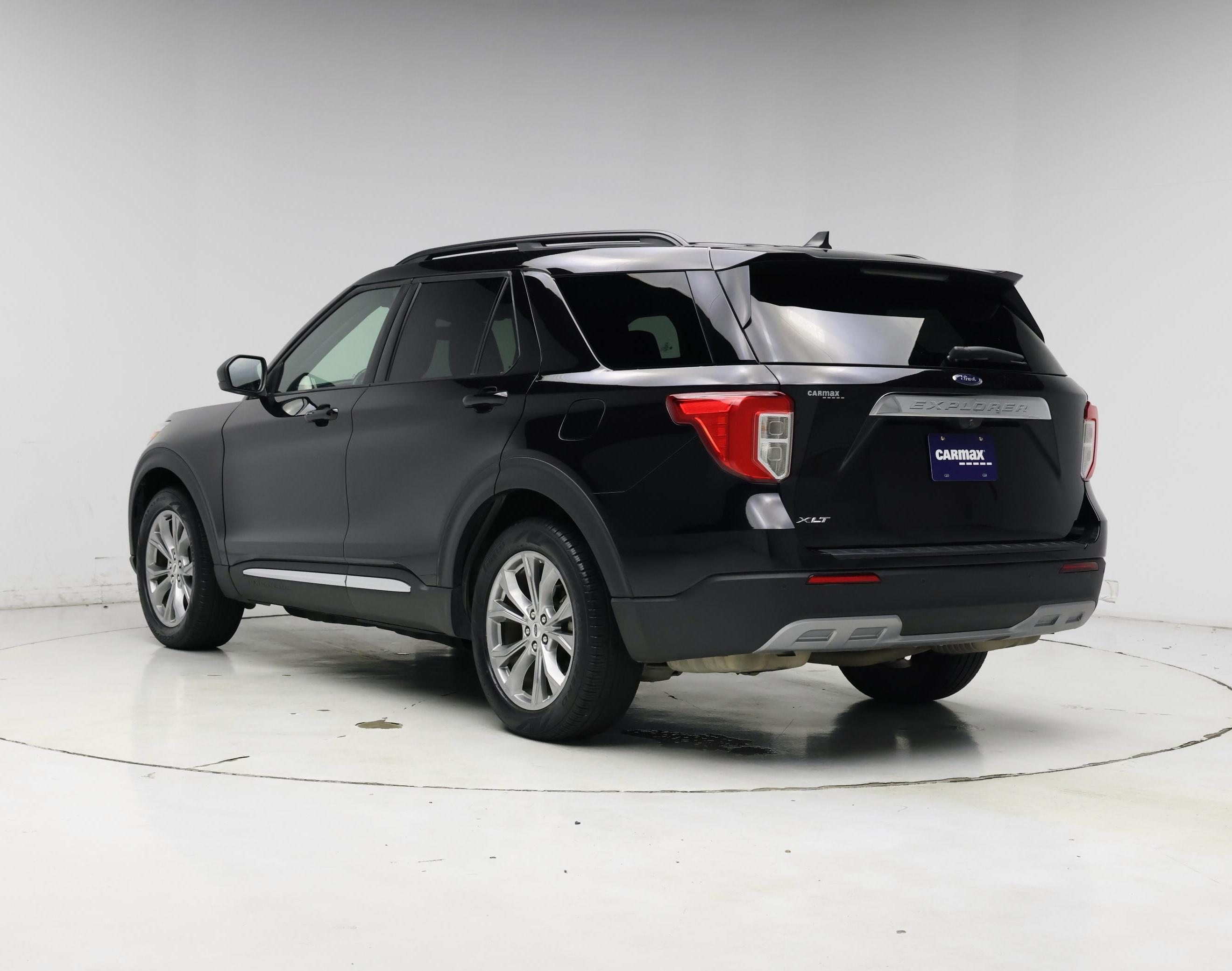 Thumbnail: 2022 Ford Explorer - 2