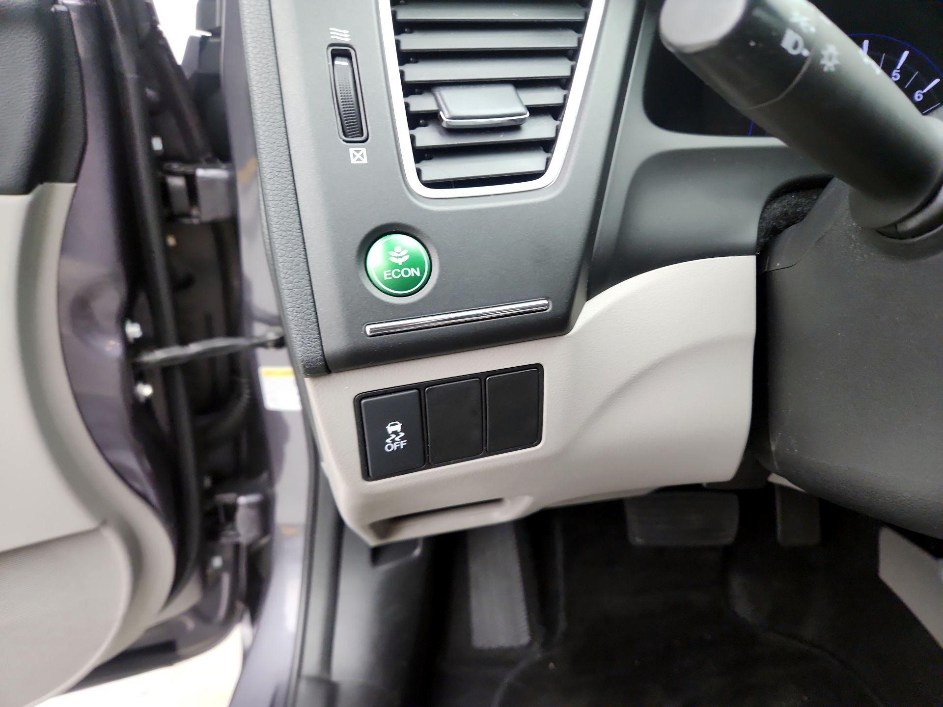 Thumbnail: 2015 Honda Civic - 13