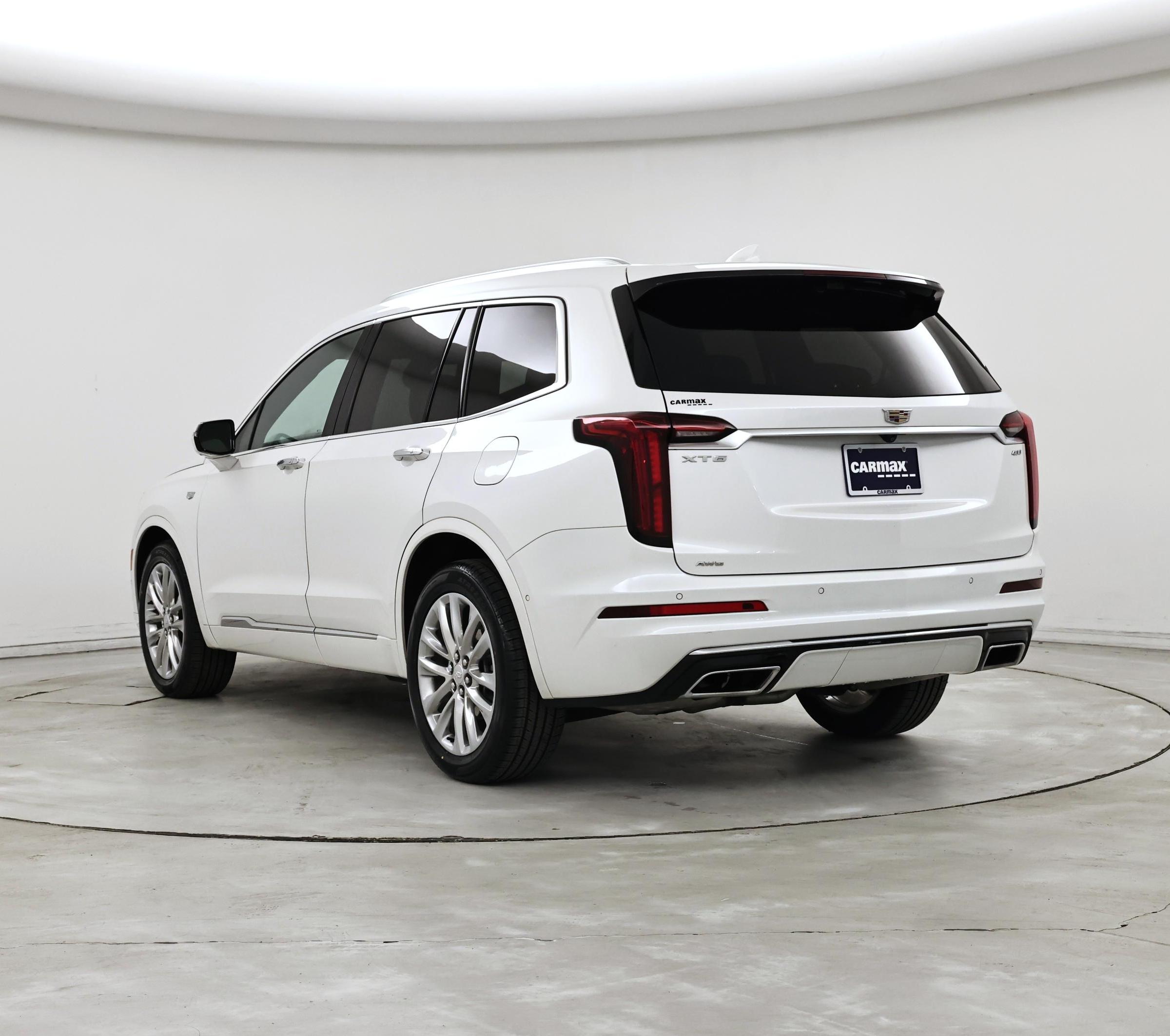 Thumbnail: 2022 Cadillac XT6 - 2