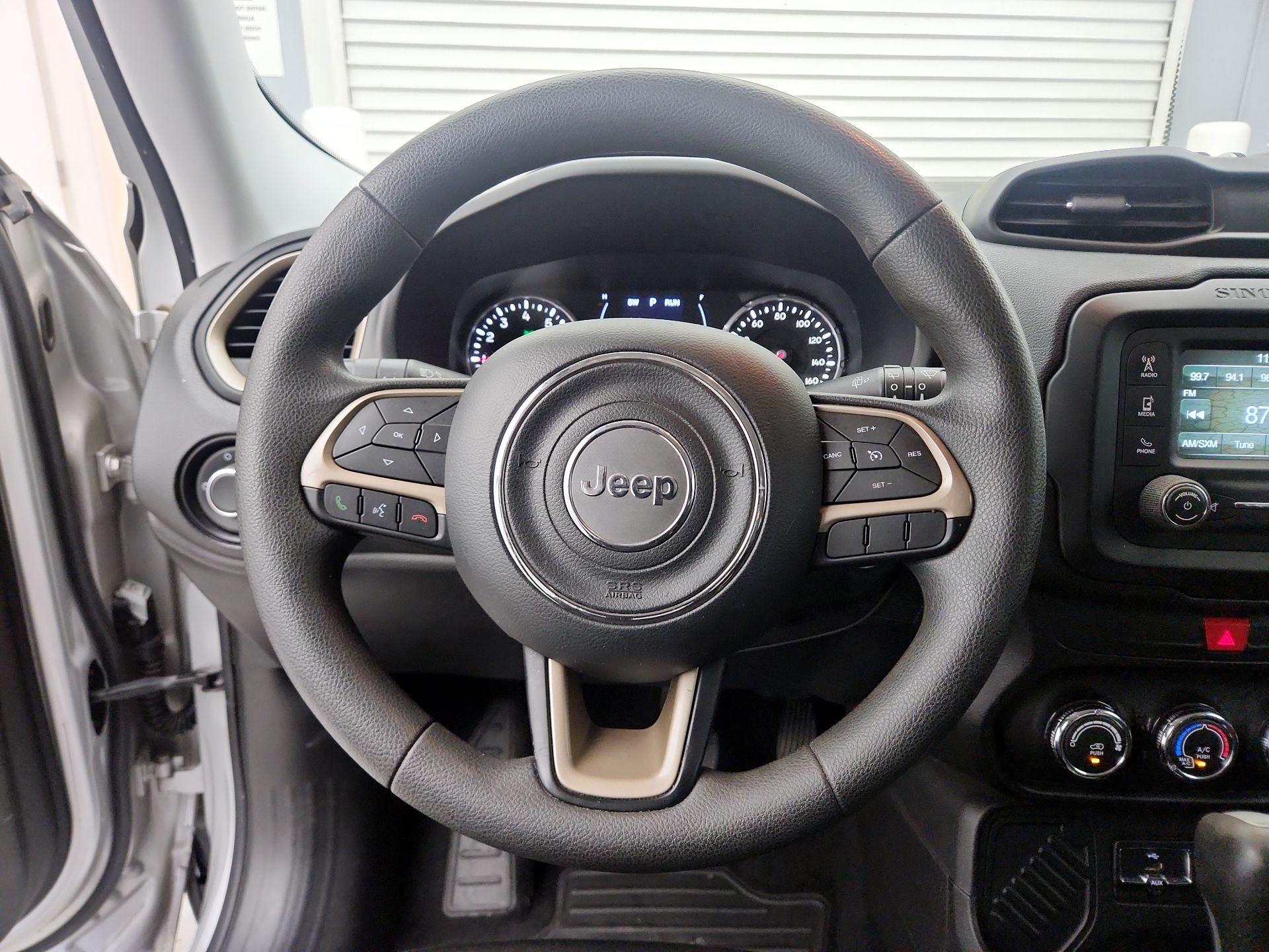 Thumbnail: 2017 Jeep Renegade - 10