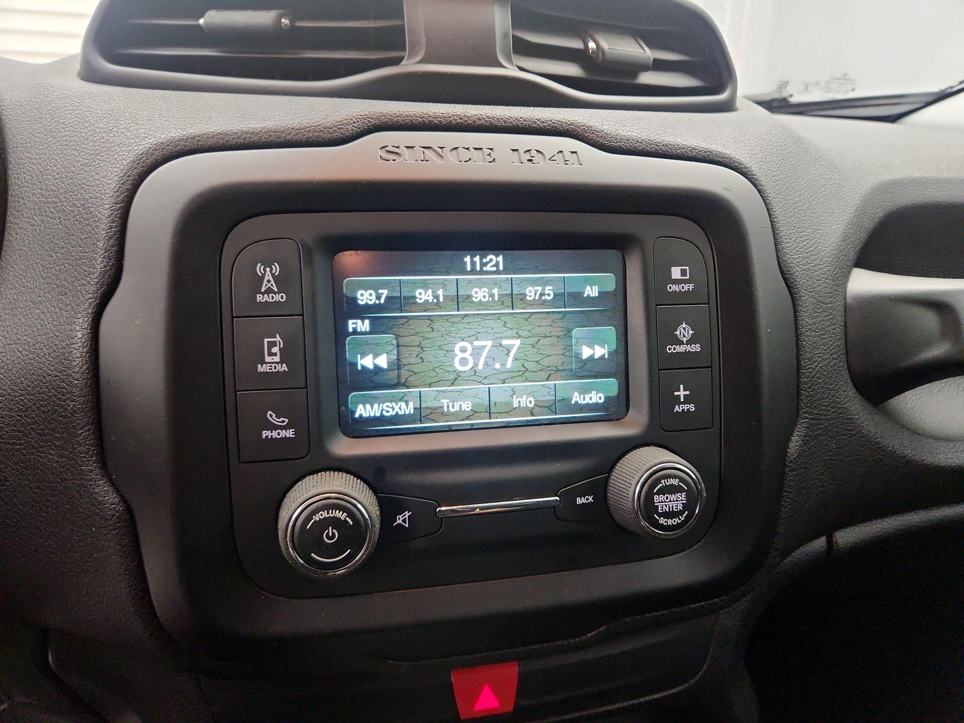 Thumbnail: 2017 Jeep Renegade - 15