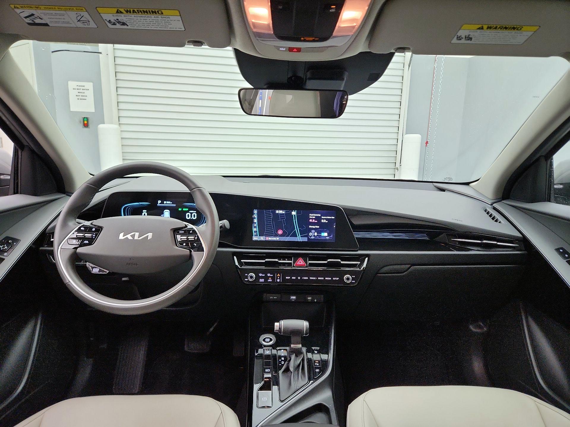 Thumbnail: 2024 Kia Niro - 9