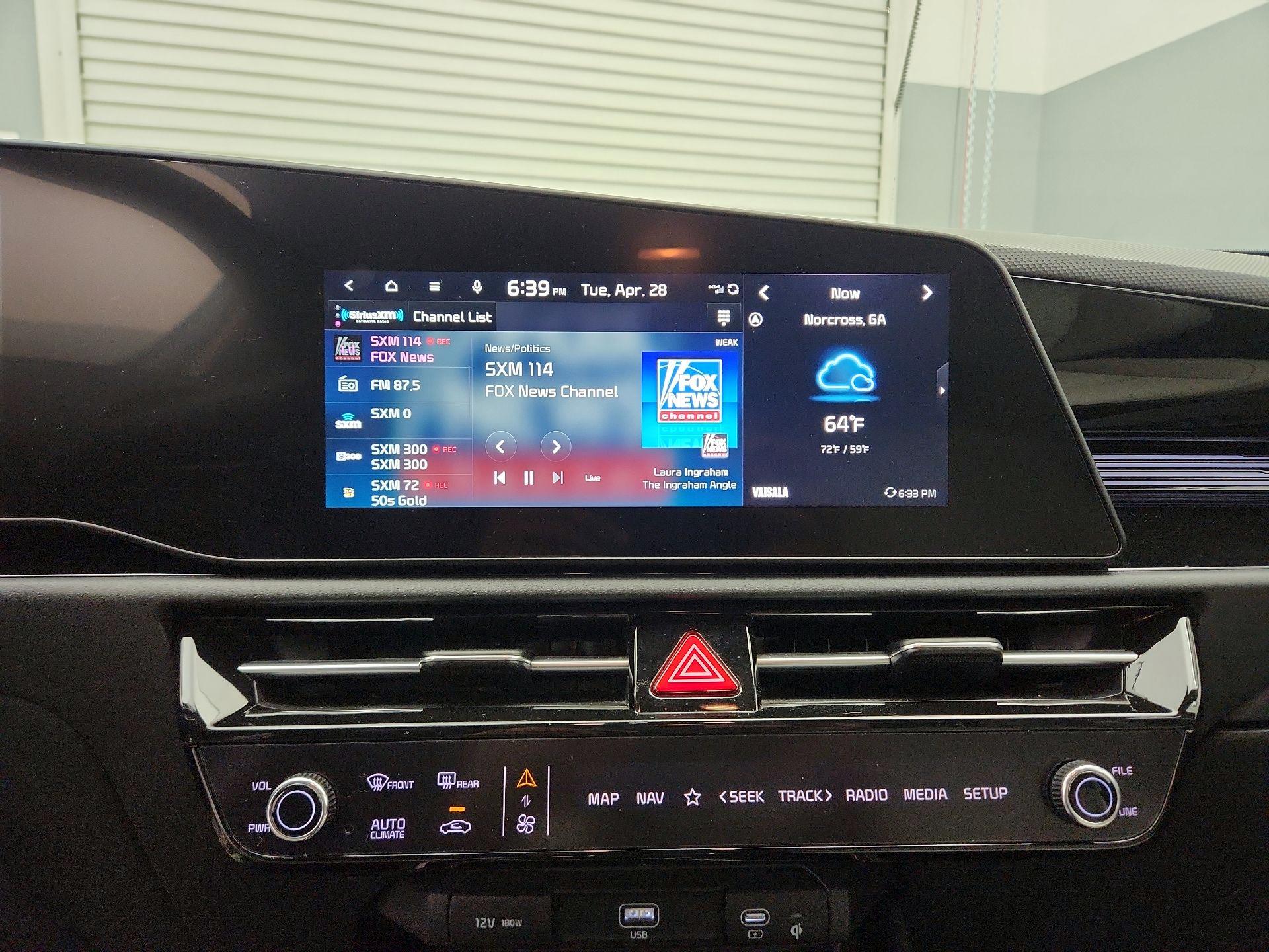 Thumbnail: 2024 Kia Niro - 16