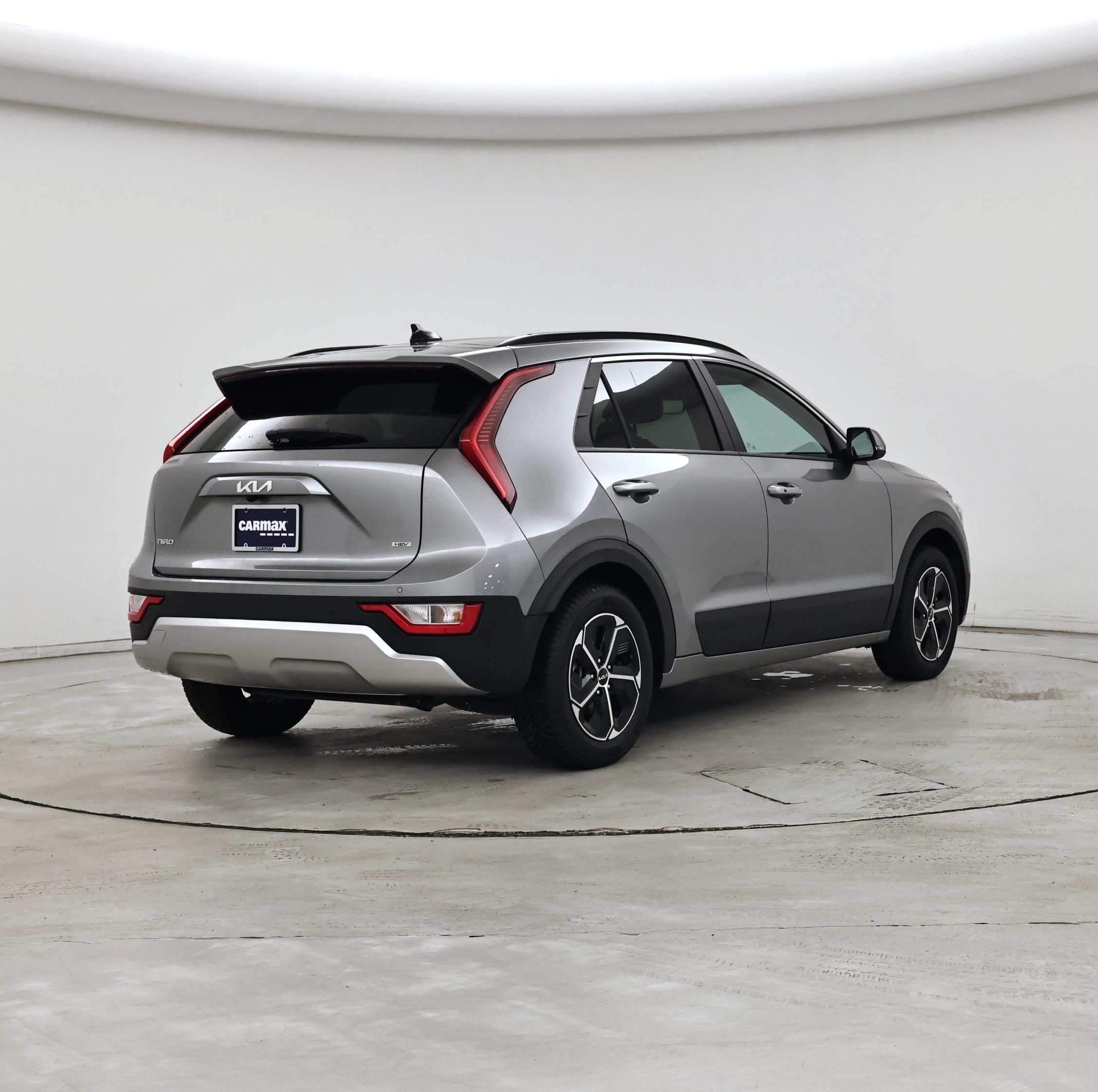 Thumbnail: 2024 Kia Niro - 8