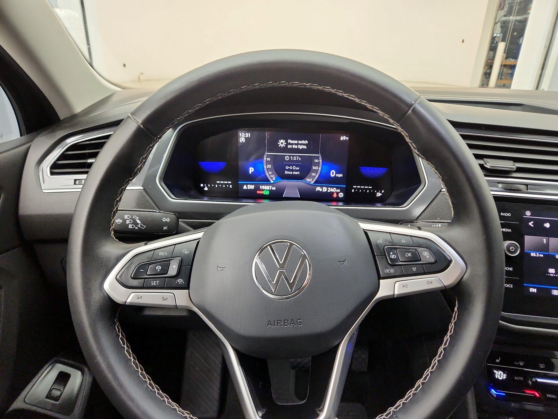 Thumbnail: 2024 Volkswagen Tiguan - 10