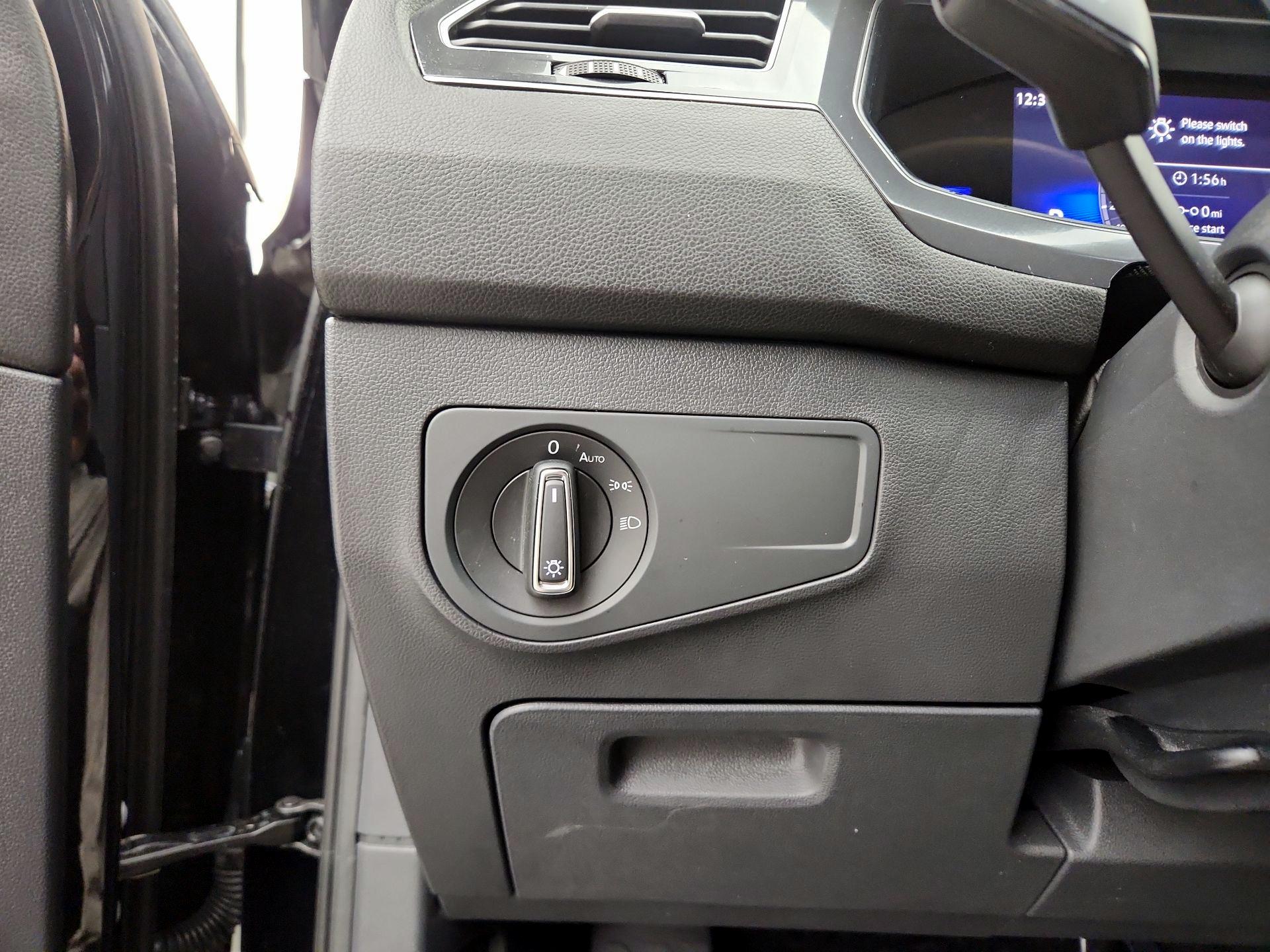 Thumbnail: 2024 Volkswagen Tiguan - 13