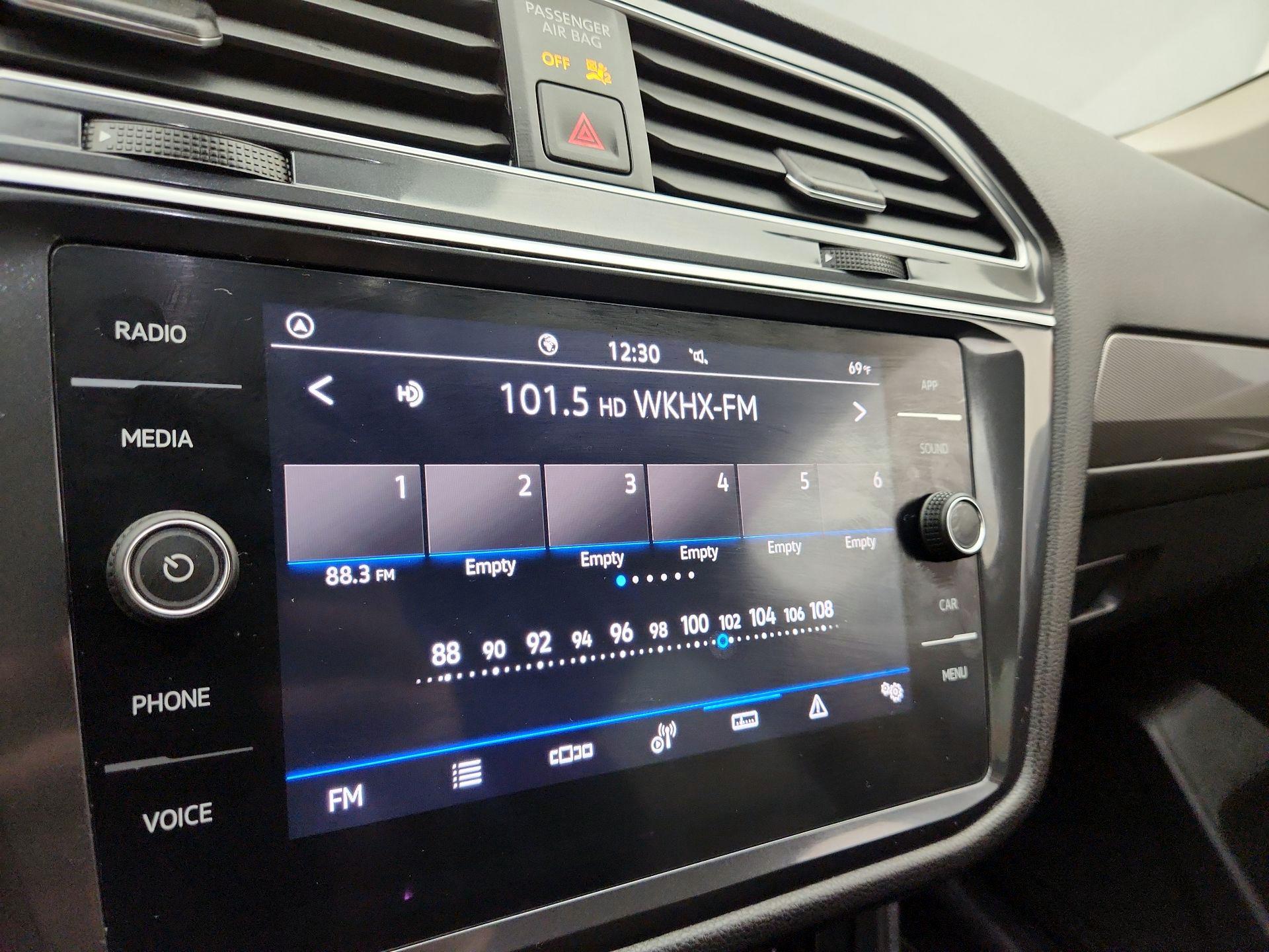 Thumbnail: 2024 Volkswagen Tiguan - 15