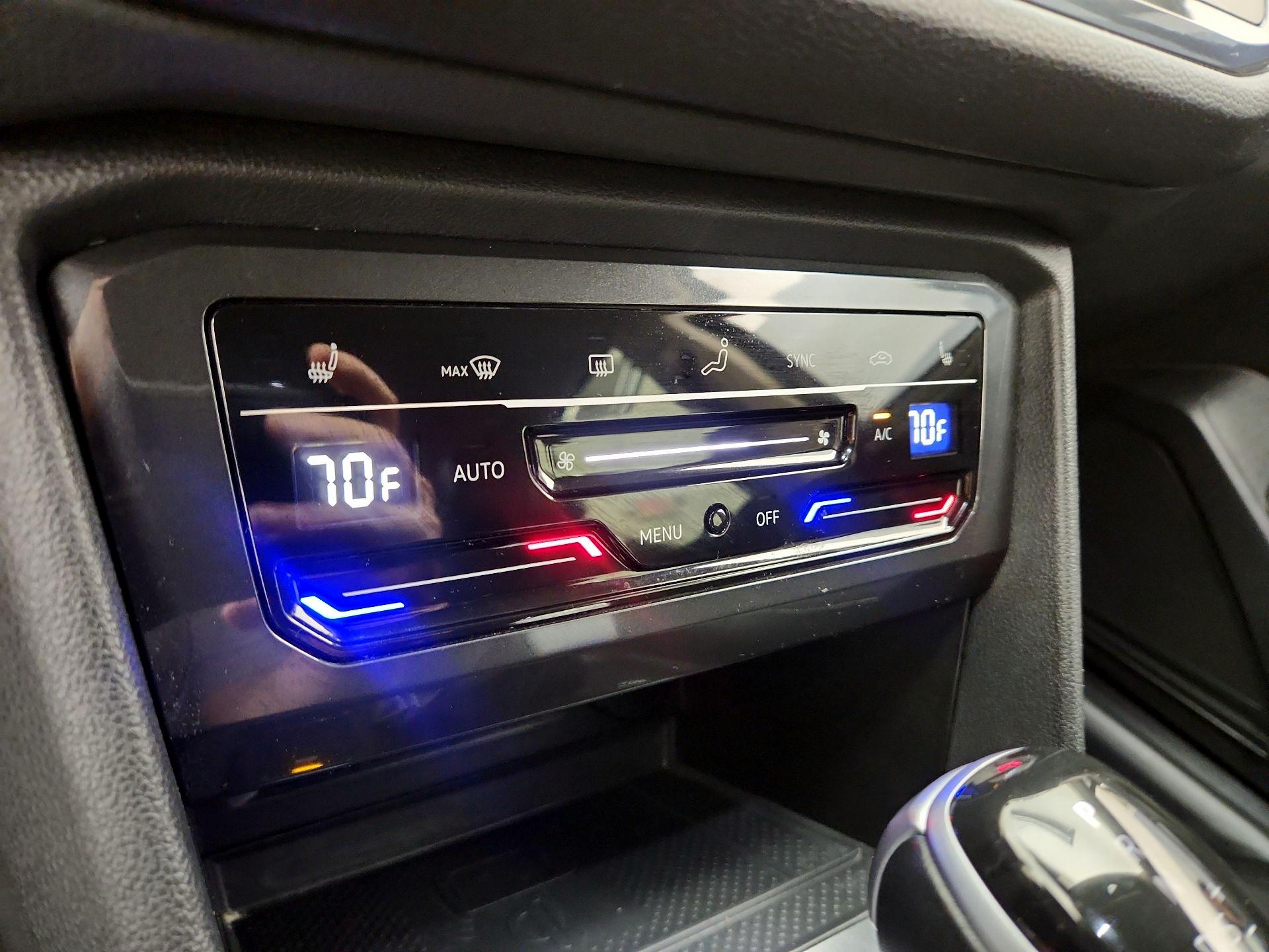 Thumbnail: 2024 Volkswagen Tiguan - 16