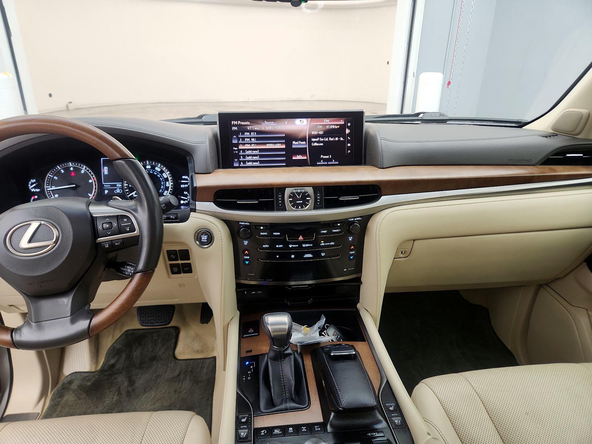 Thumbnail: 2019 Lexus LX - 9