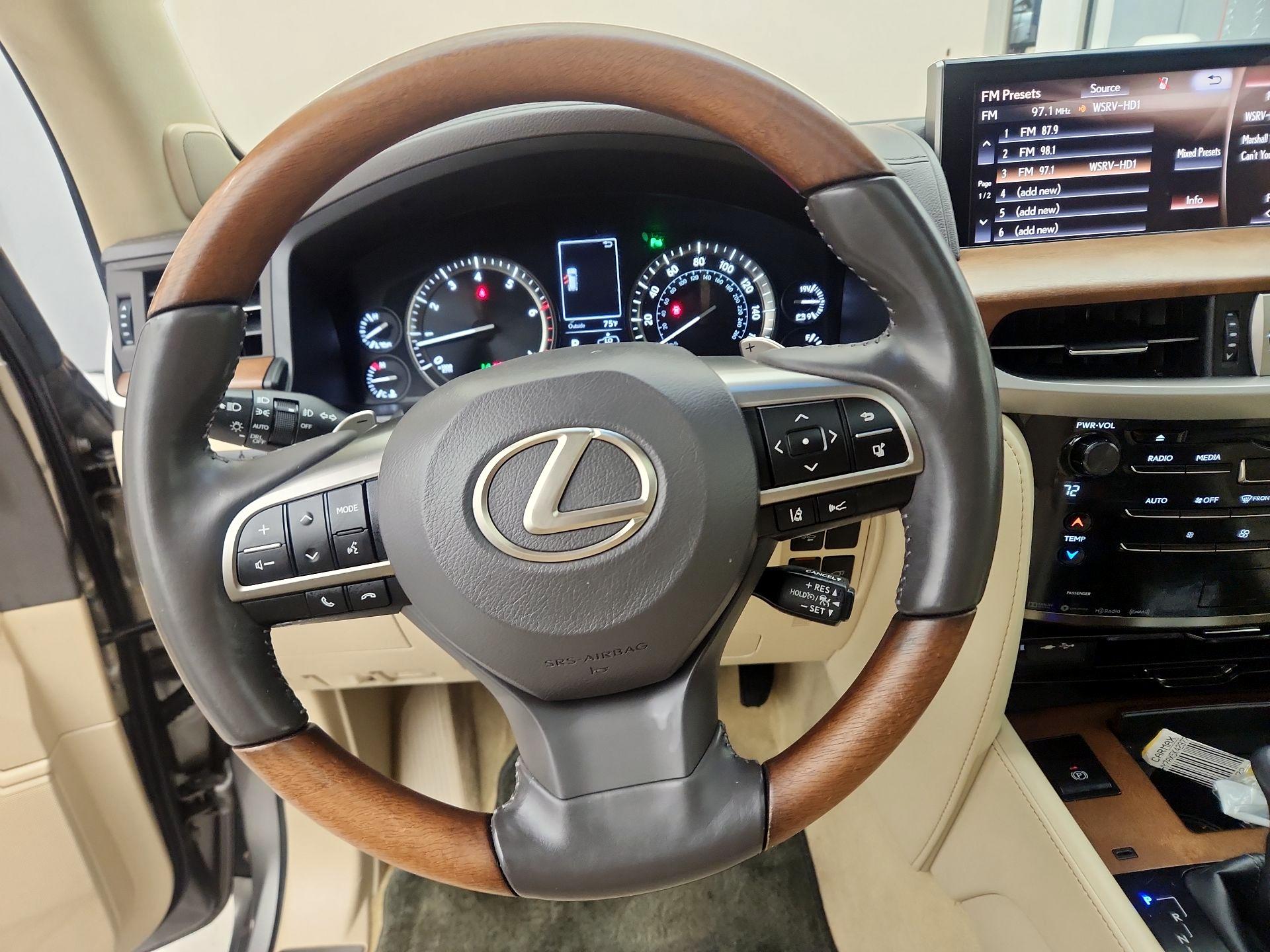 Thumbnail: 2019 Lexus LX - 10