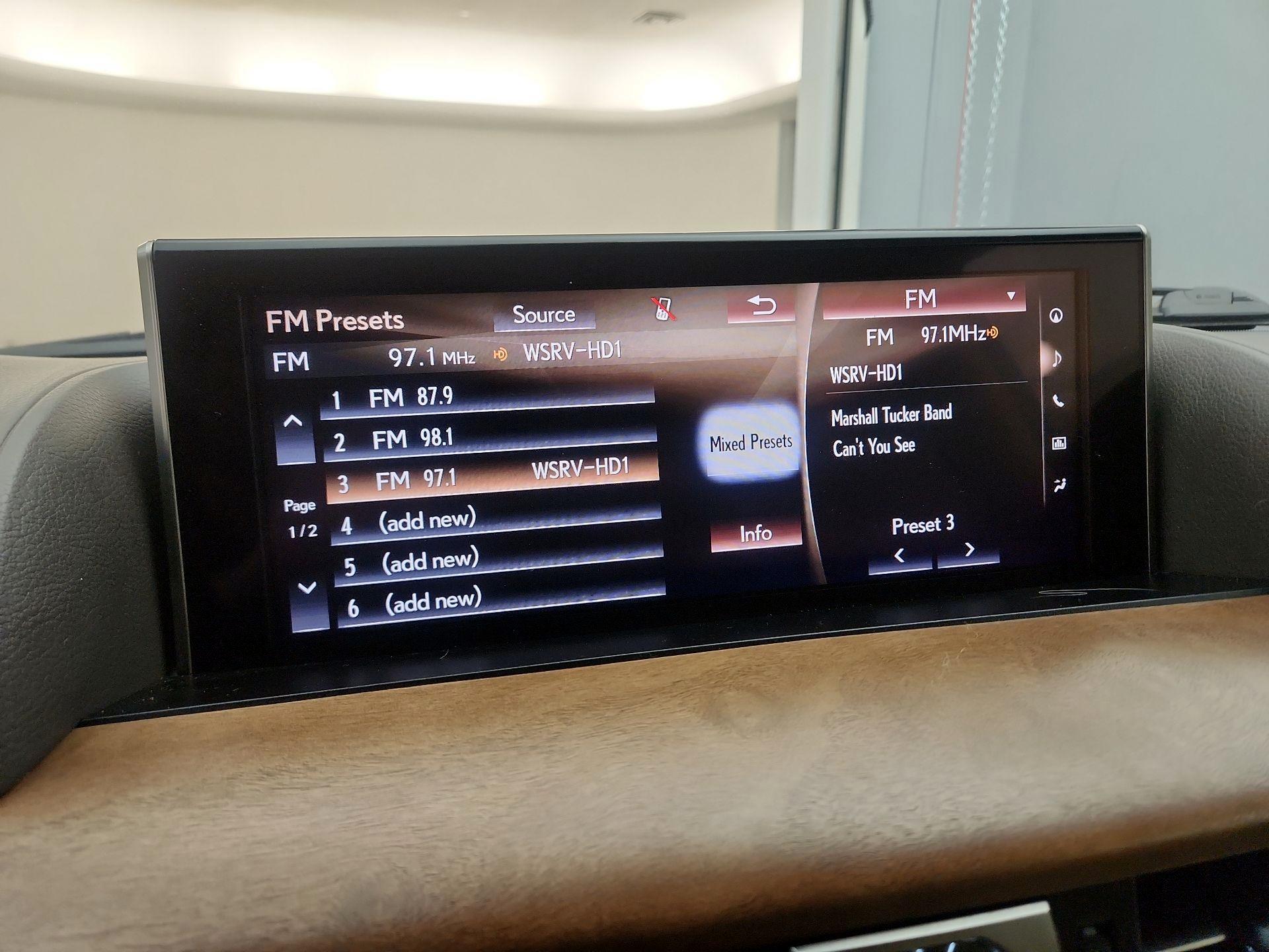 Thumbnail: 2019 Lexus LX - 15