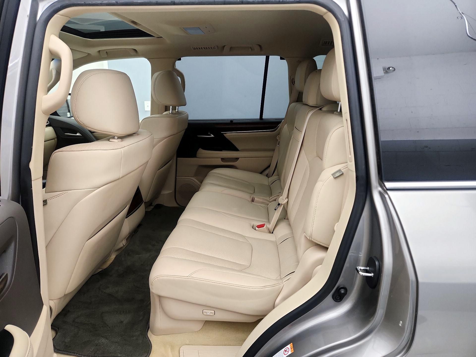 Thumbnail: 2019 Lexus LX - 20