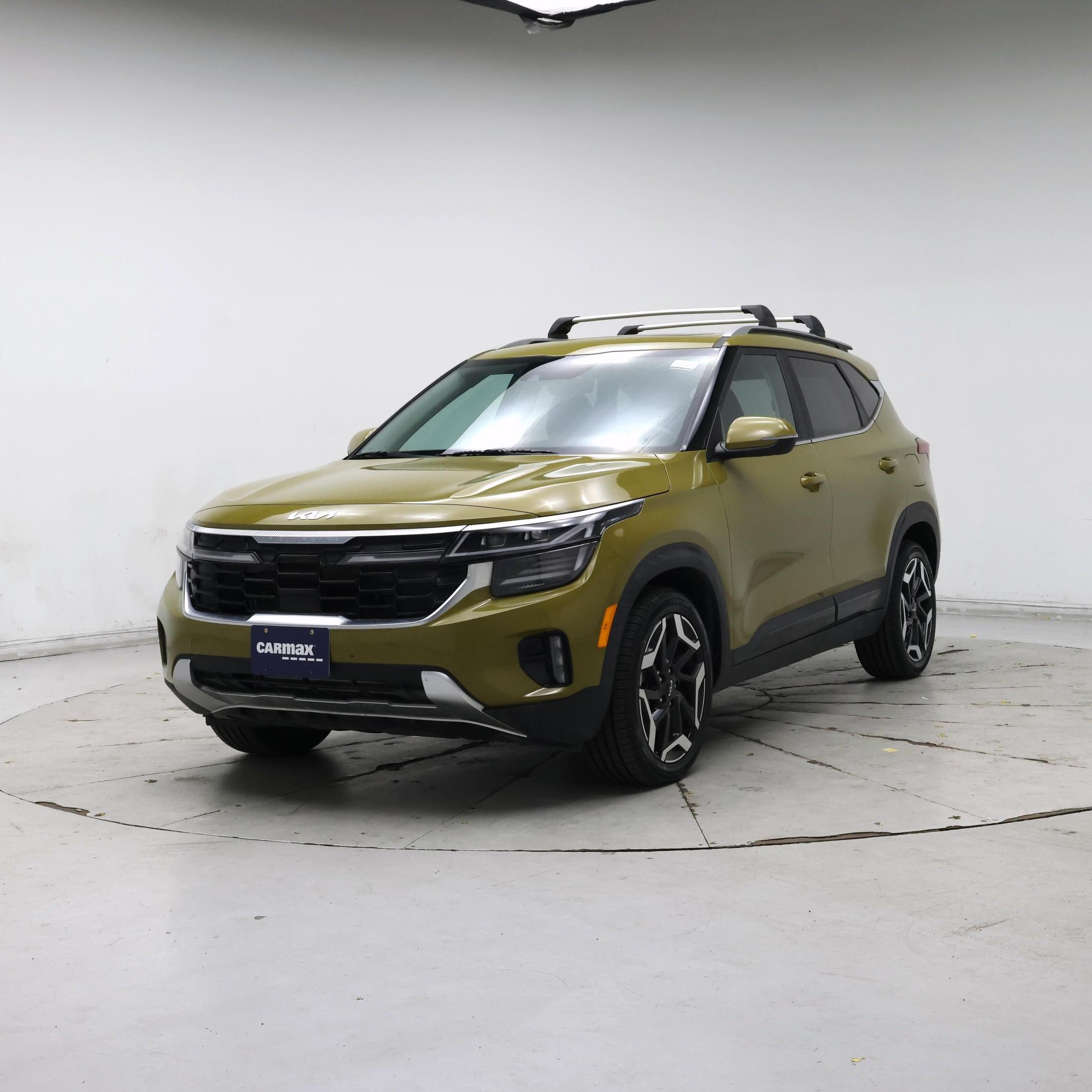 Thumbnail: 2024 Kia Seltos - 4