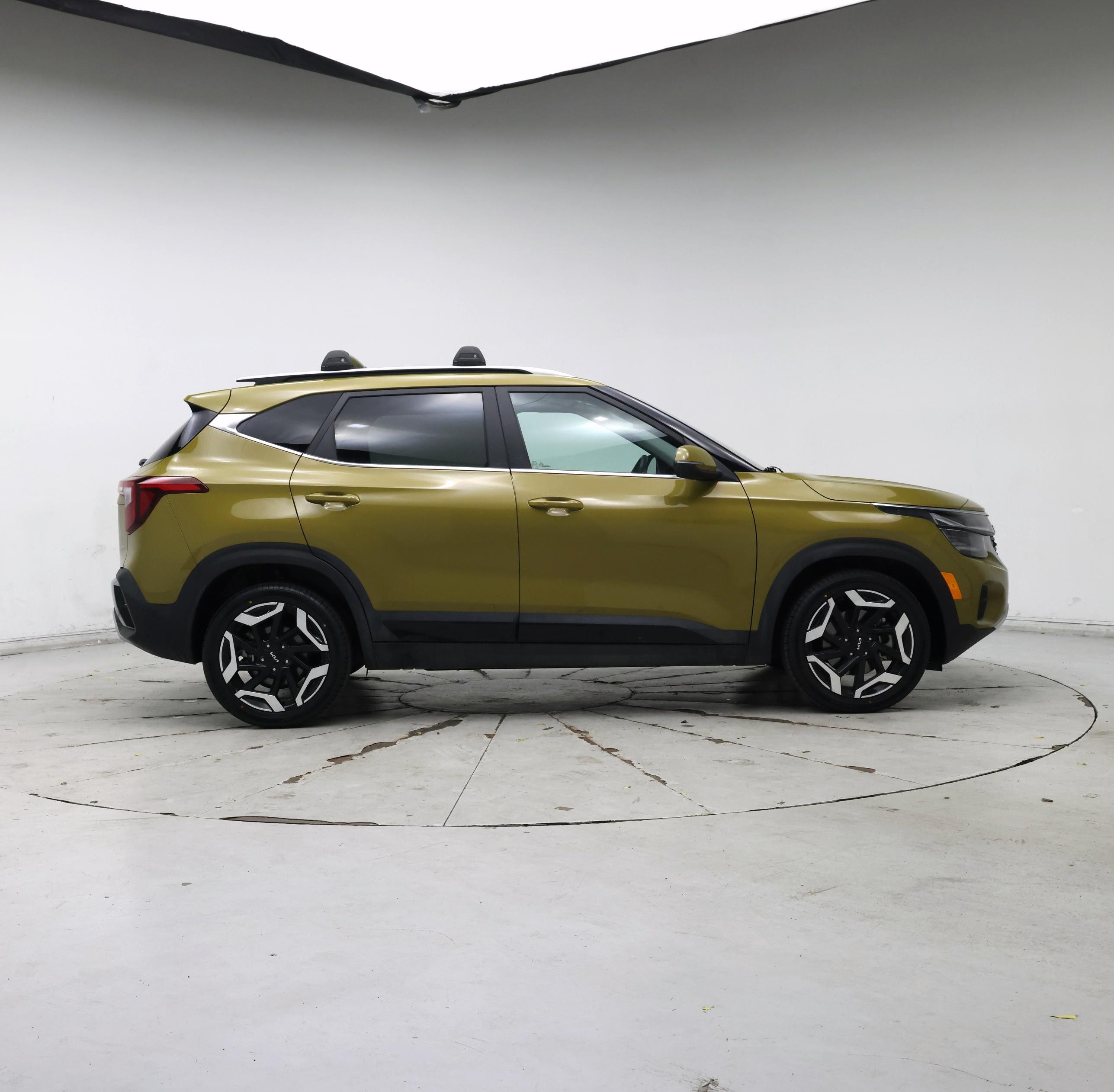 Thumbnail: 2024 Kia Seltos - 7