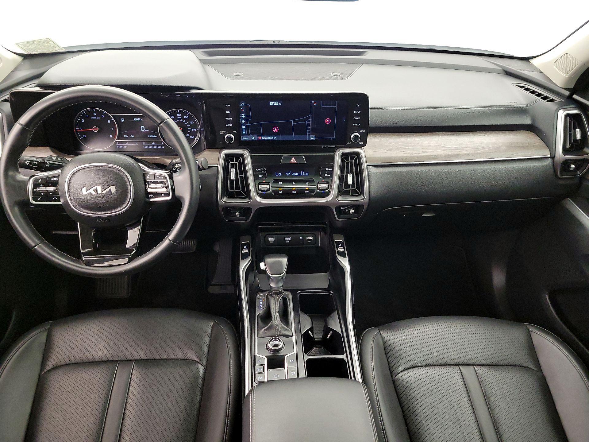 Thumbnail: 2023 Kia Sorento - 9