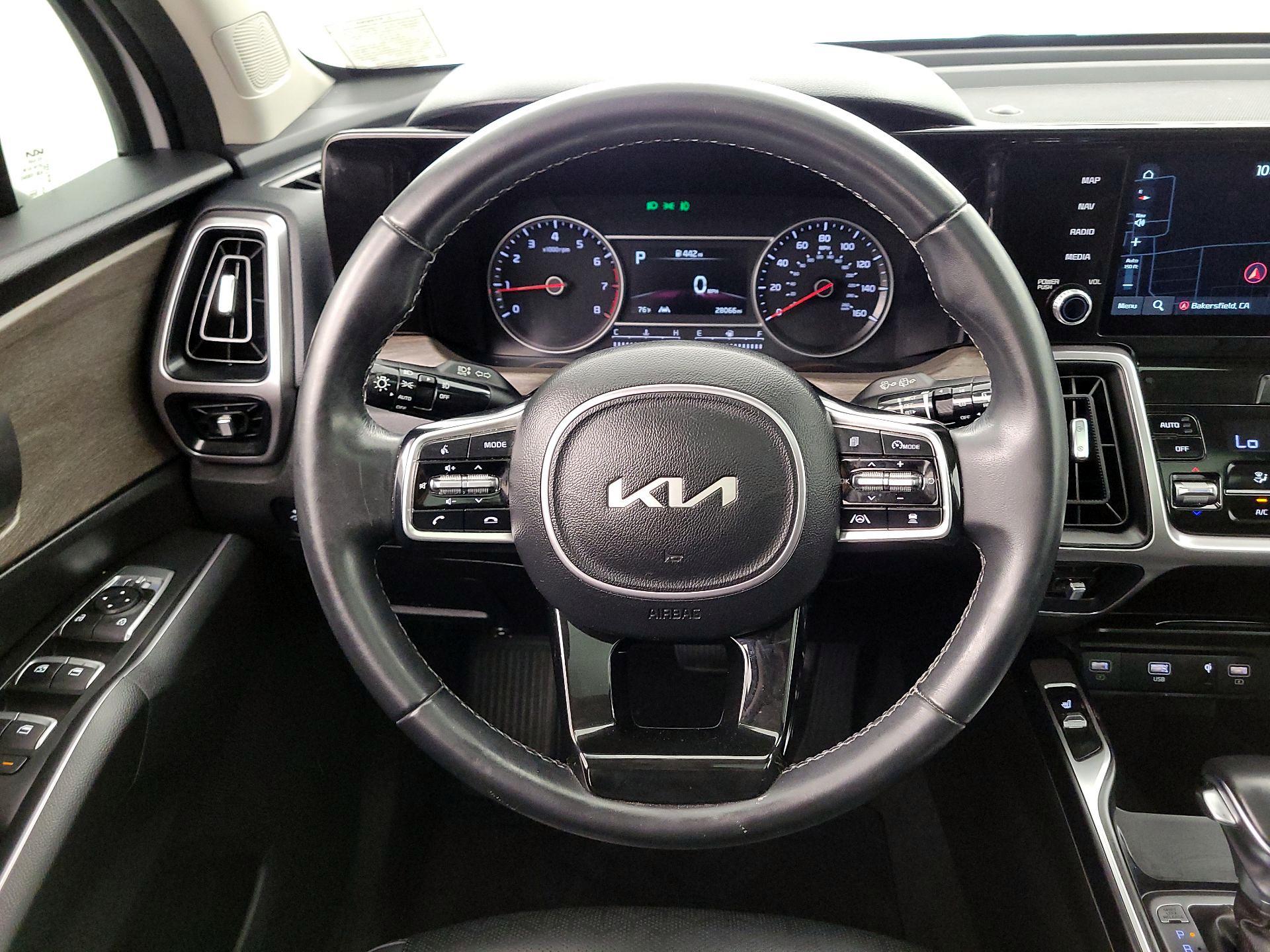 Thumbnail: 2023 Kia Sorento - 10