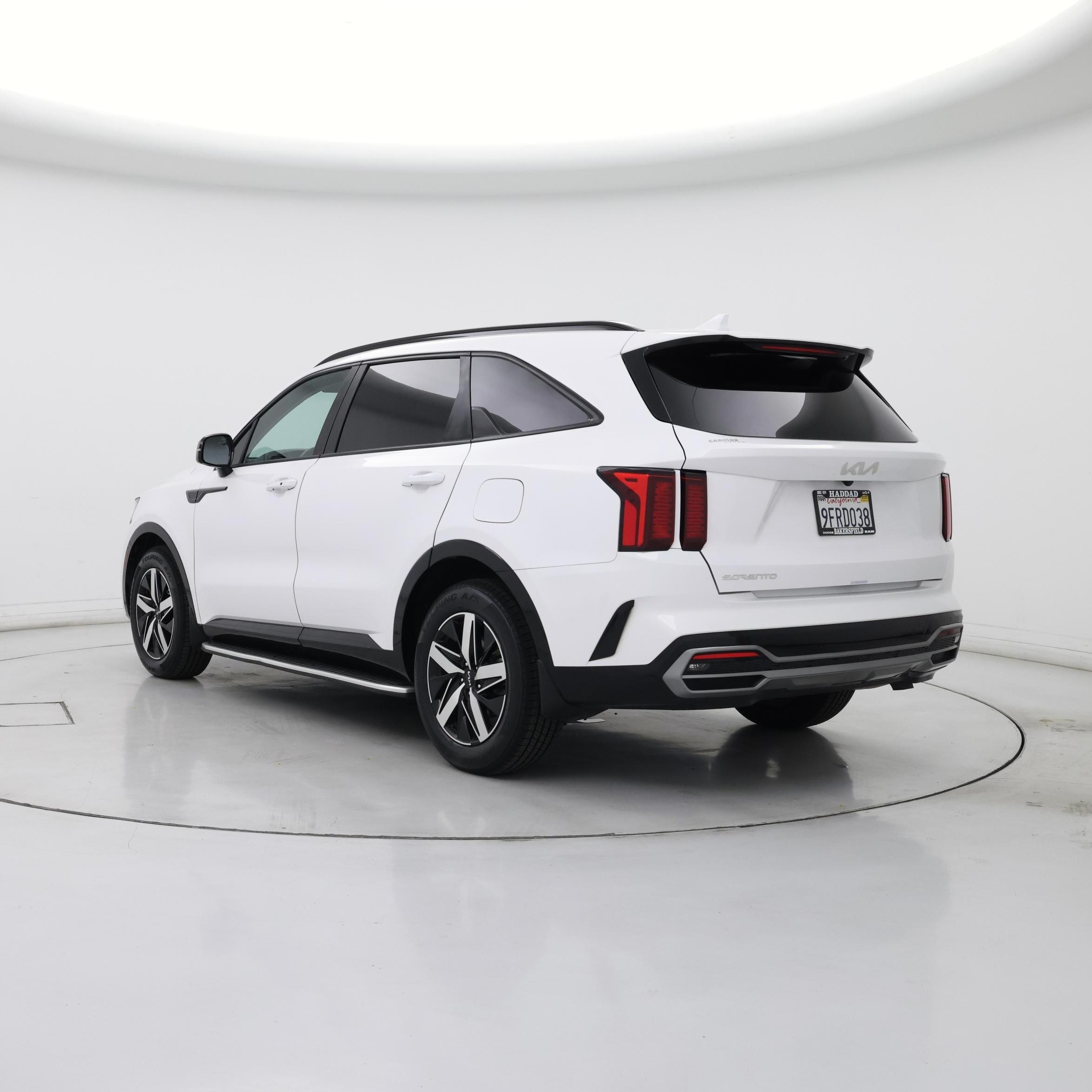 Thumbnail: 2023 Kia Sorento - 2