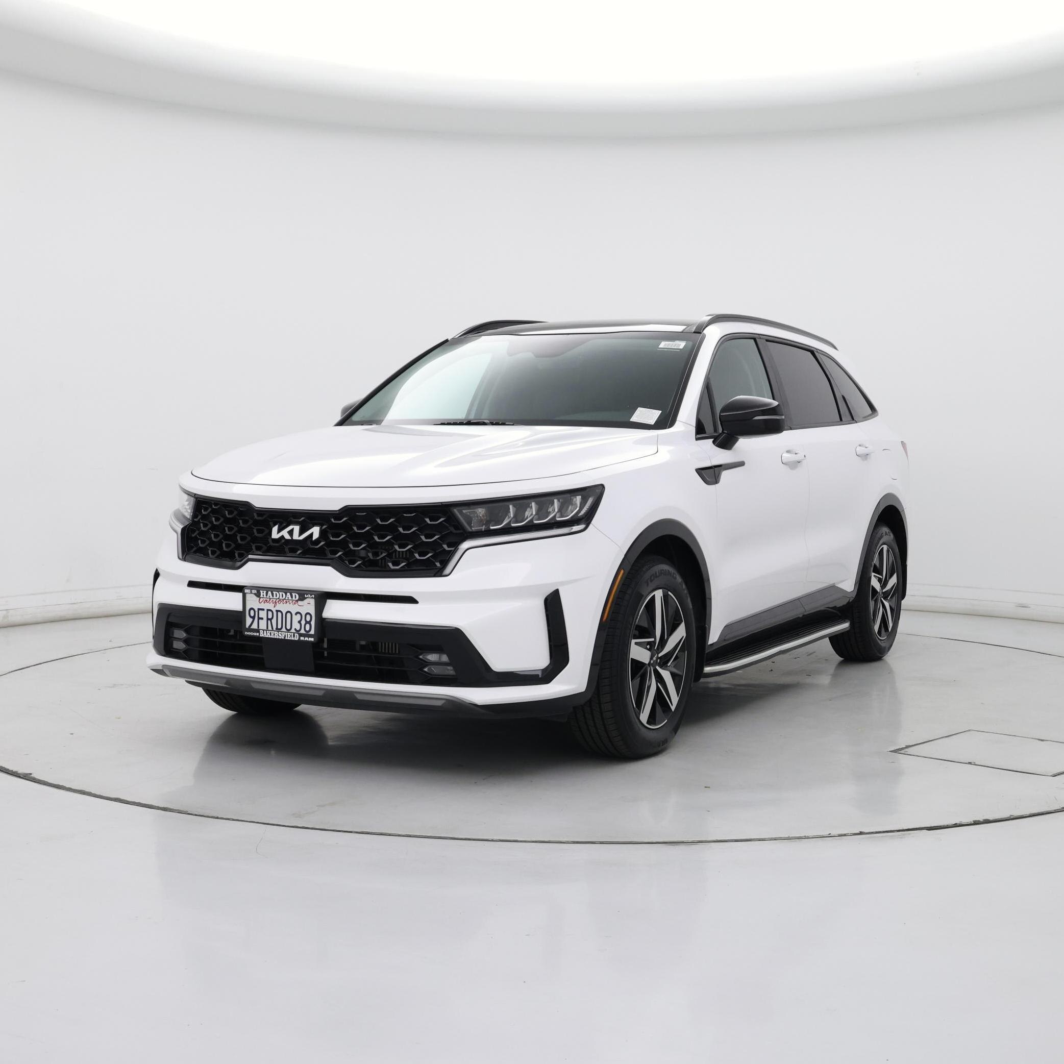 Thumbnail: 2023 Kia Sorento - 4