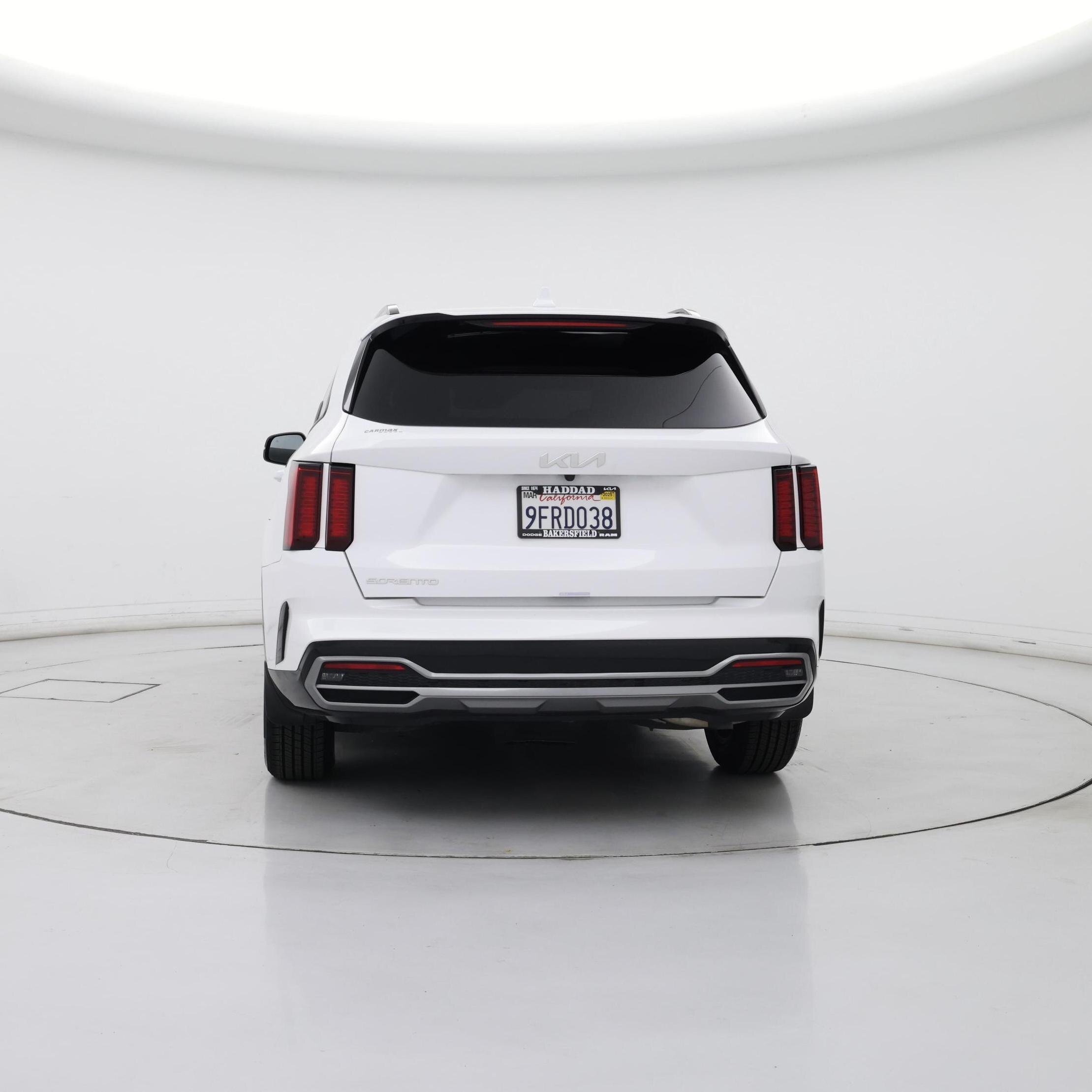 Thumbnail: 2023 Kia Sorento - 6
