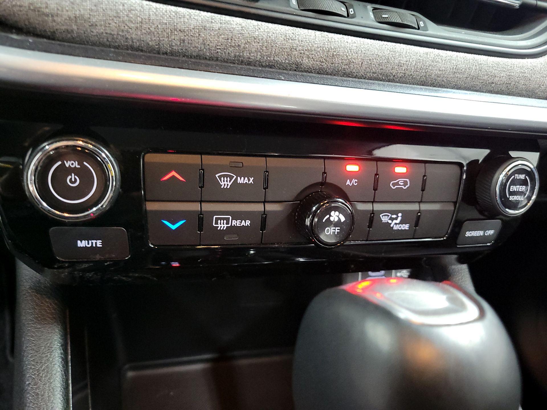 Thumbnail: 2022 Jeep Compass - 13