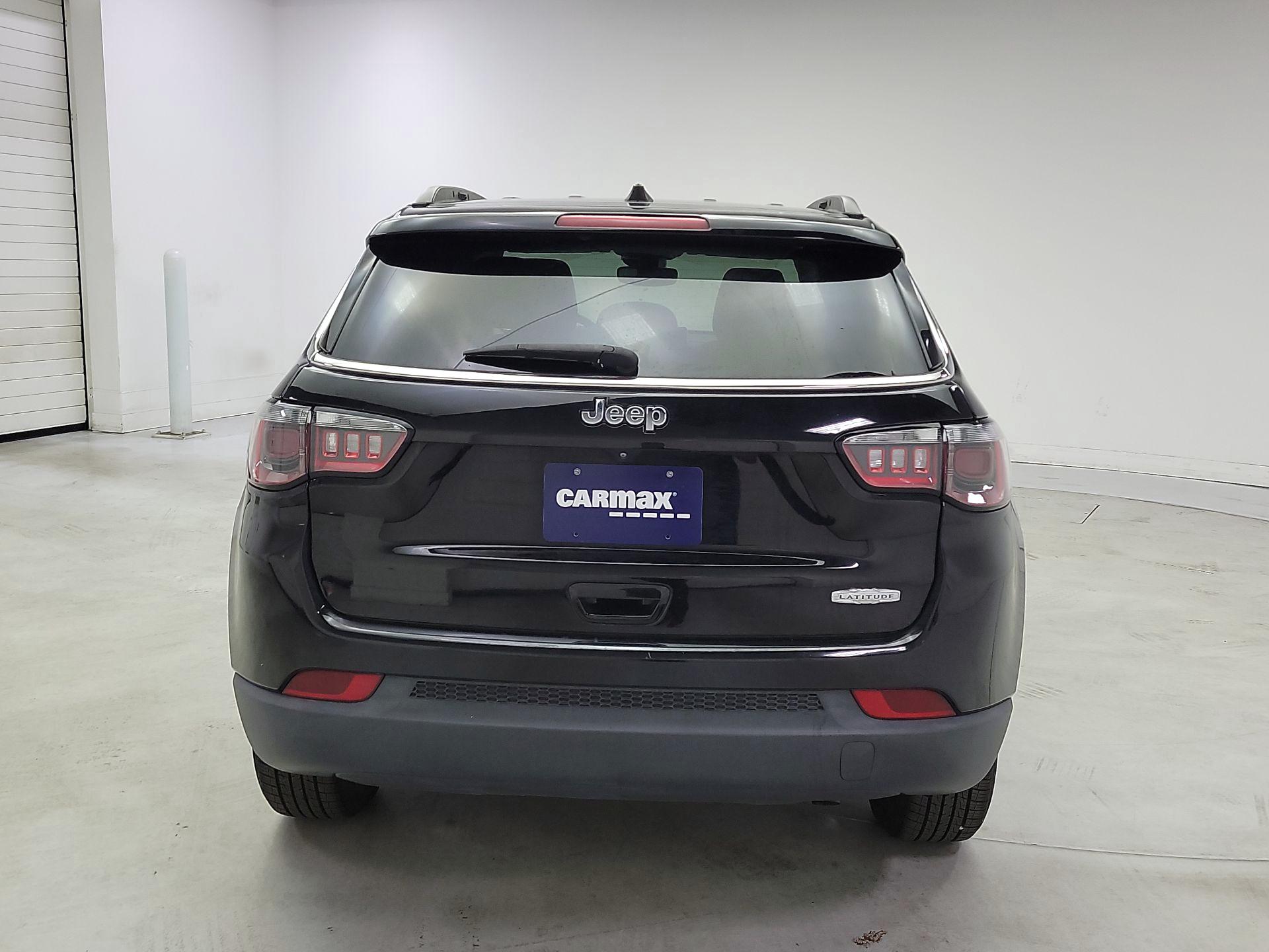 Thumbnail: 2022 Jeep Compass - 6