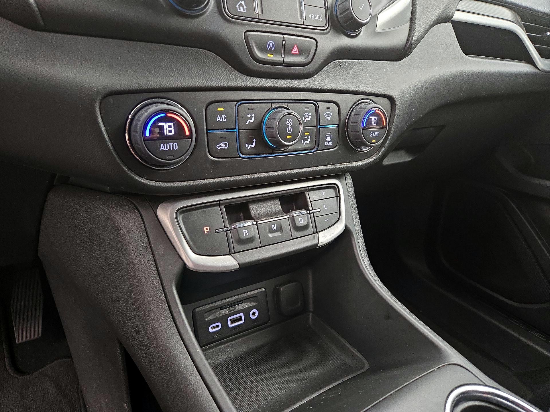 Thumbnail: 2023 GMC Terrain - 17