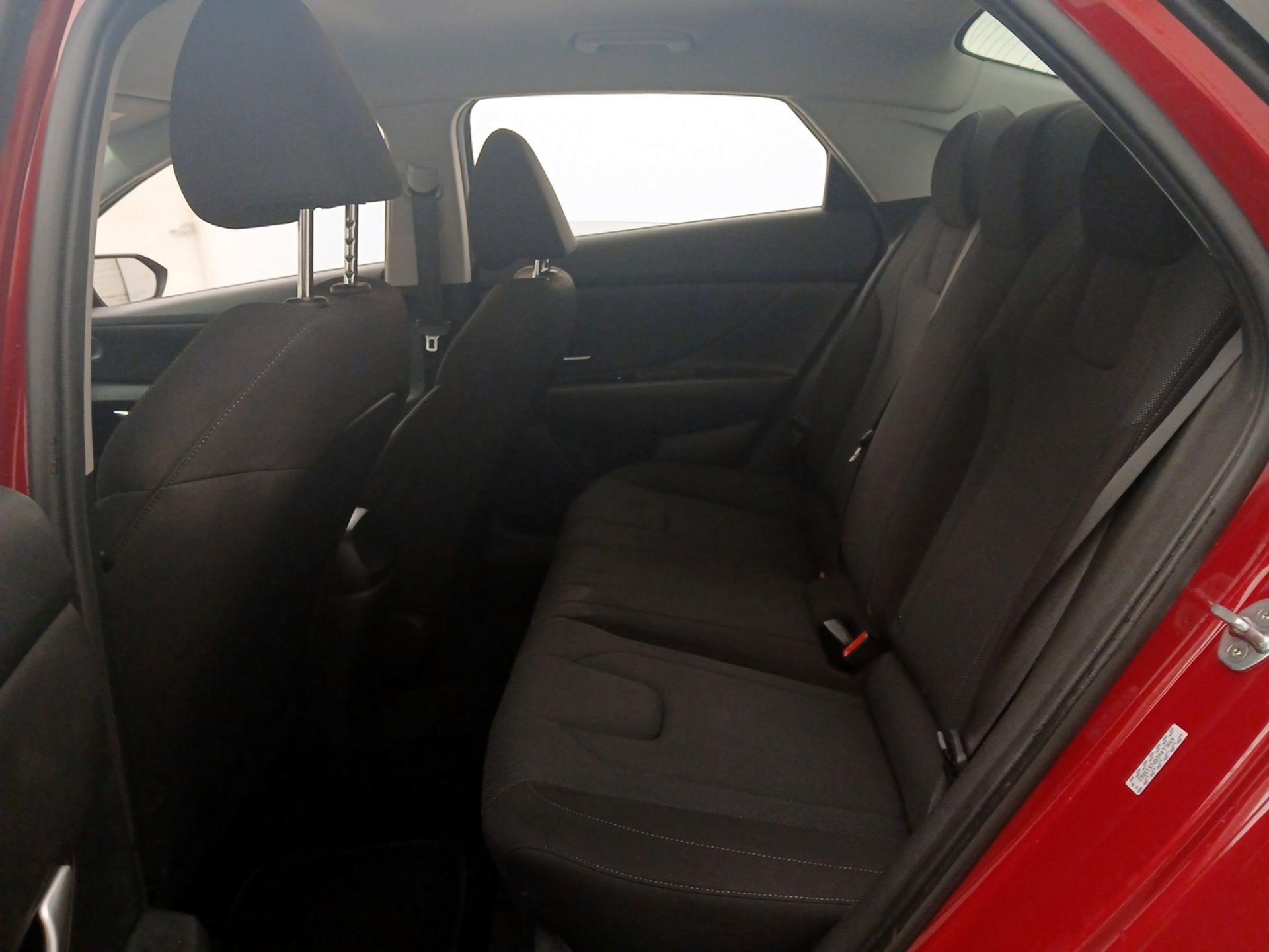 Thumbnail: 2023 Hyundai Elantra - 17