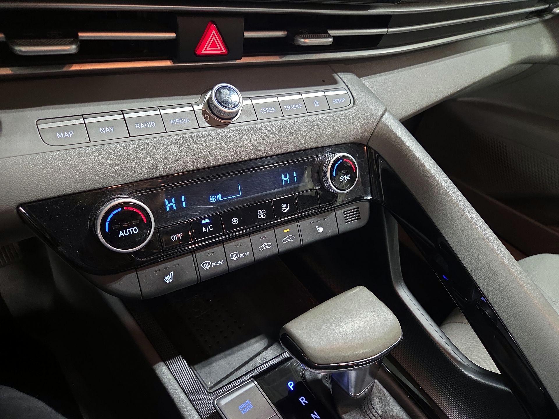 Thumbnail: 2023 Hyundai Elantra - 17