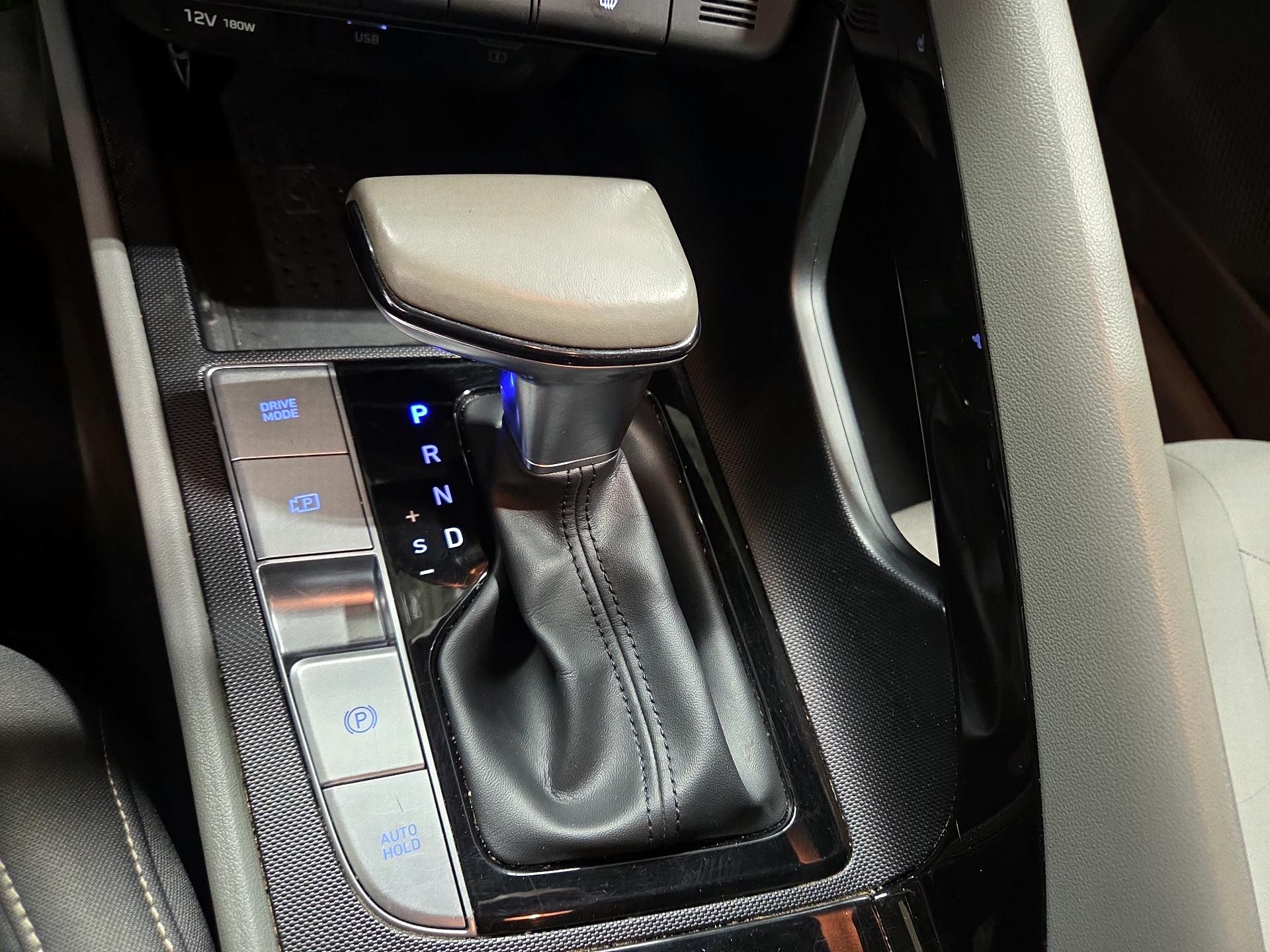 Thumbnail: 2023 Hyundai Elantra - 18