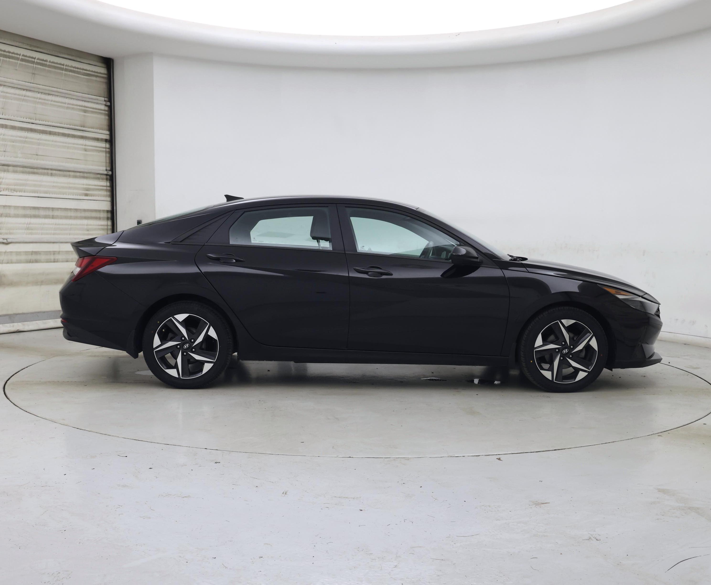 Thumbnail: 2023 Hyundai Elantra - 7