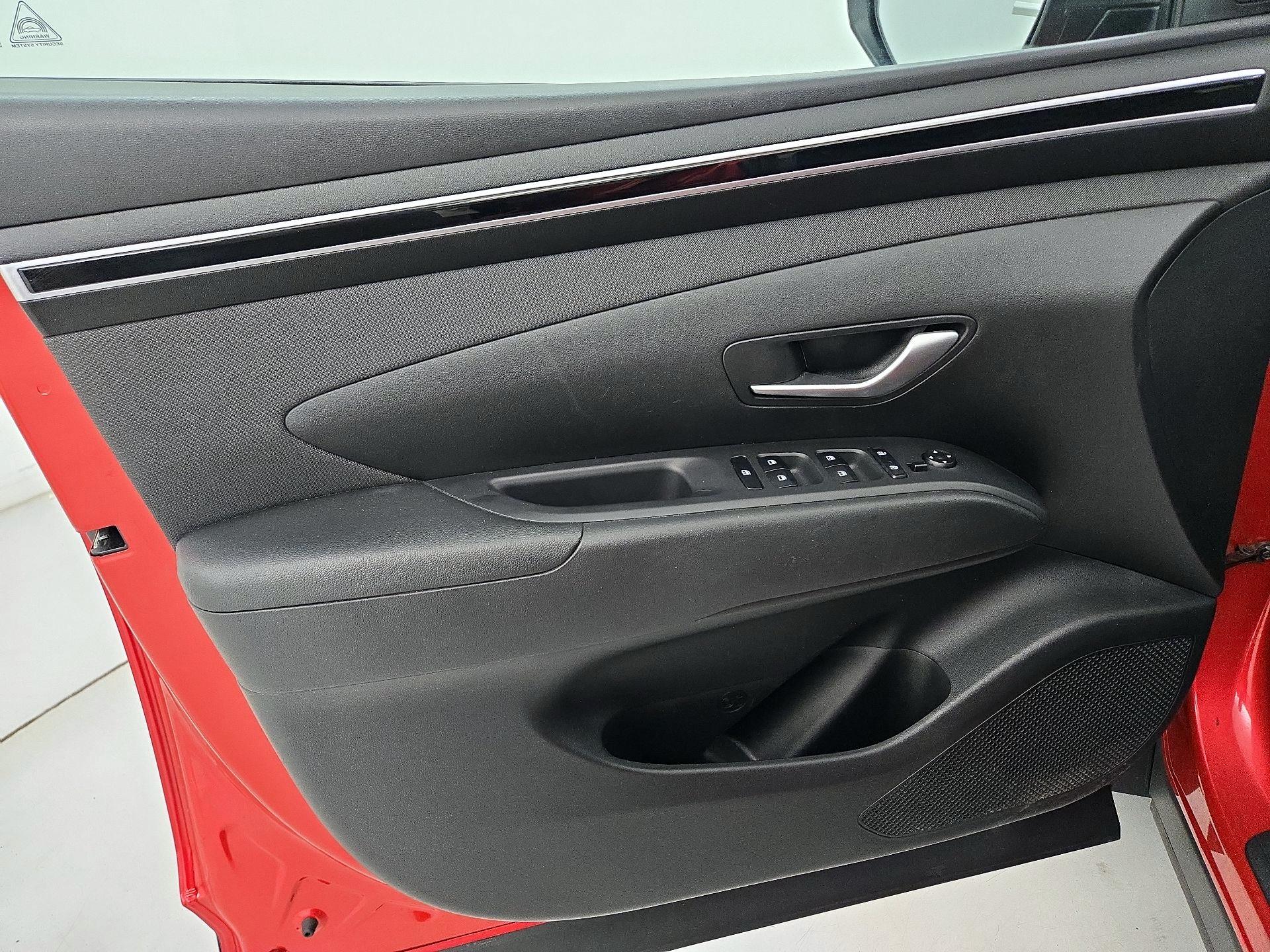 Thumbnail: 2023 Hyundai Tucson - 12