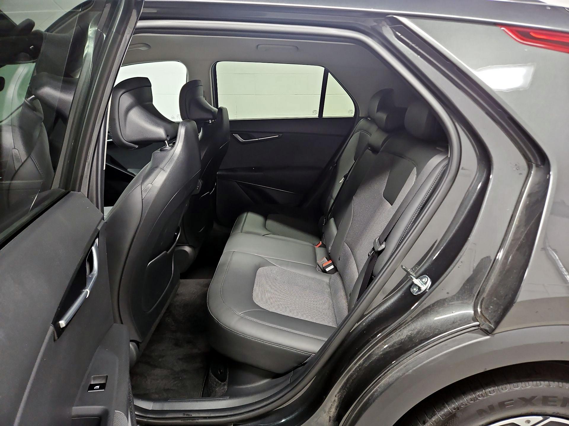 Thumbnail: 2024 Kia Niro - 20