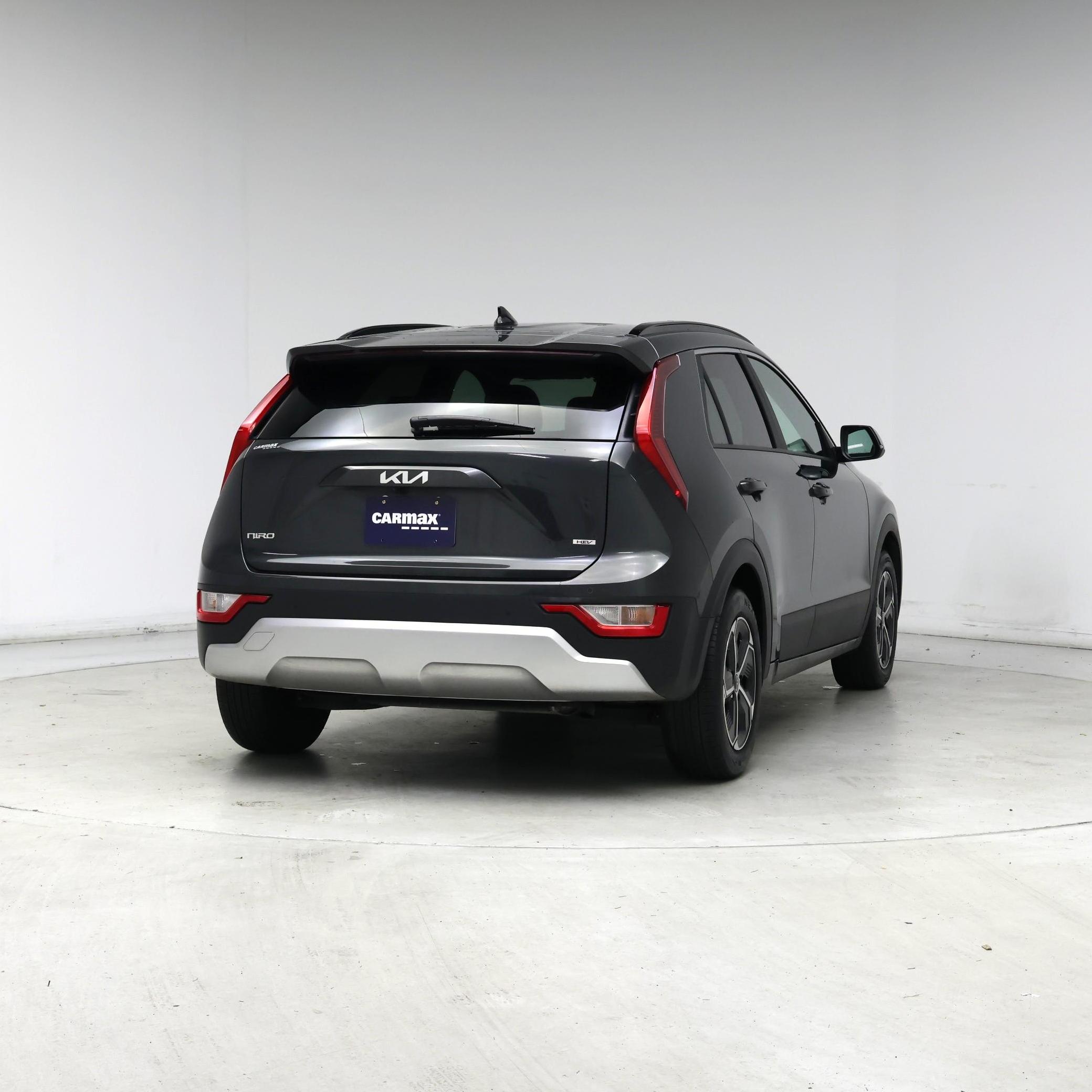 Thumbnail: 2024 Kia Niro - 8