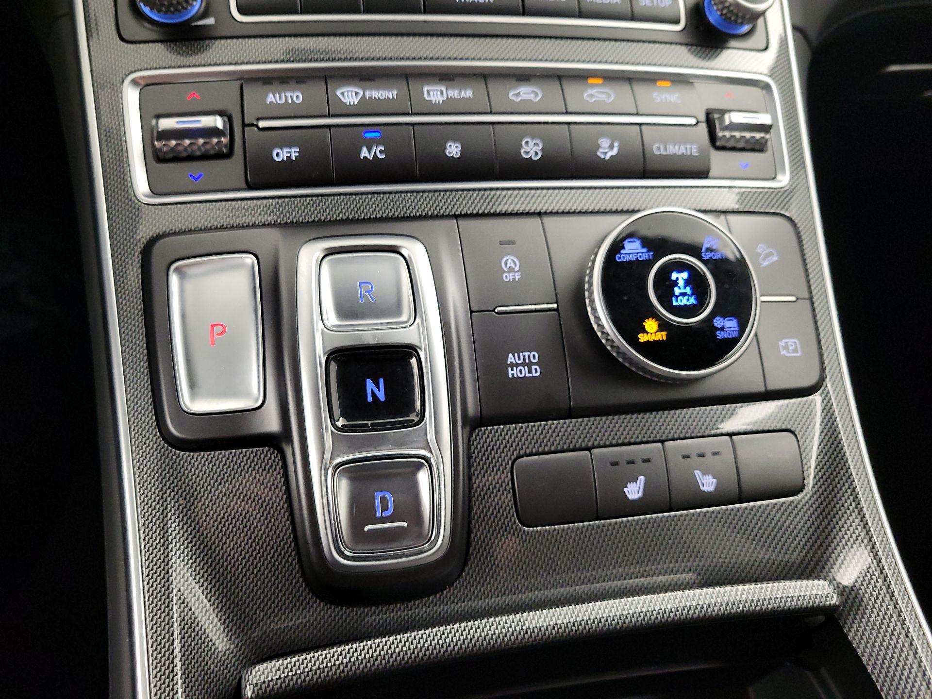 Thumbnail: 2023 Hyundai Santa Fe - 18