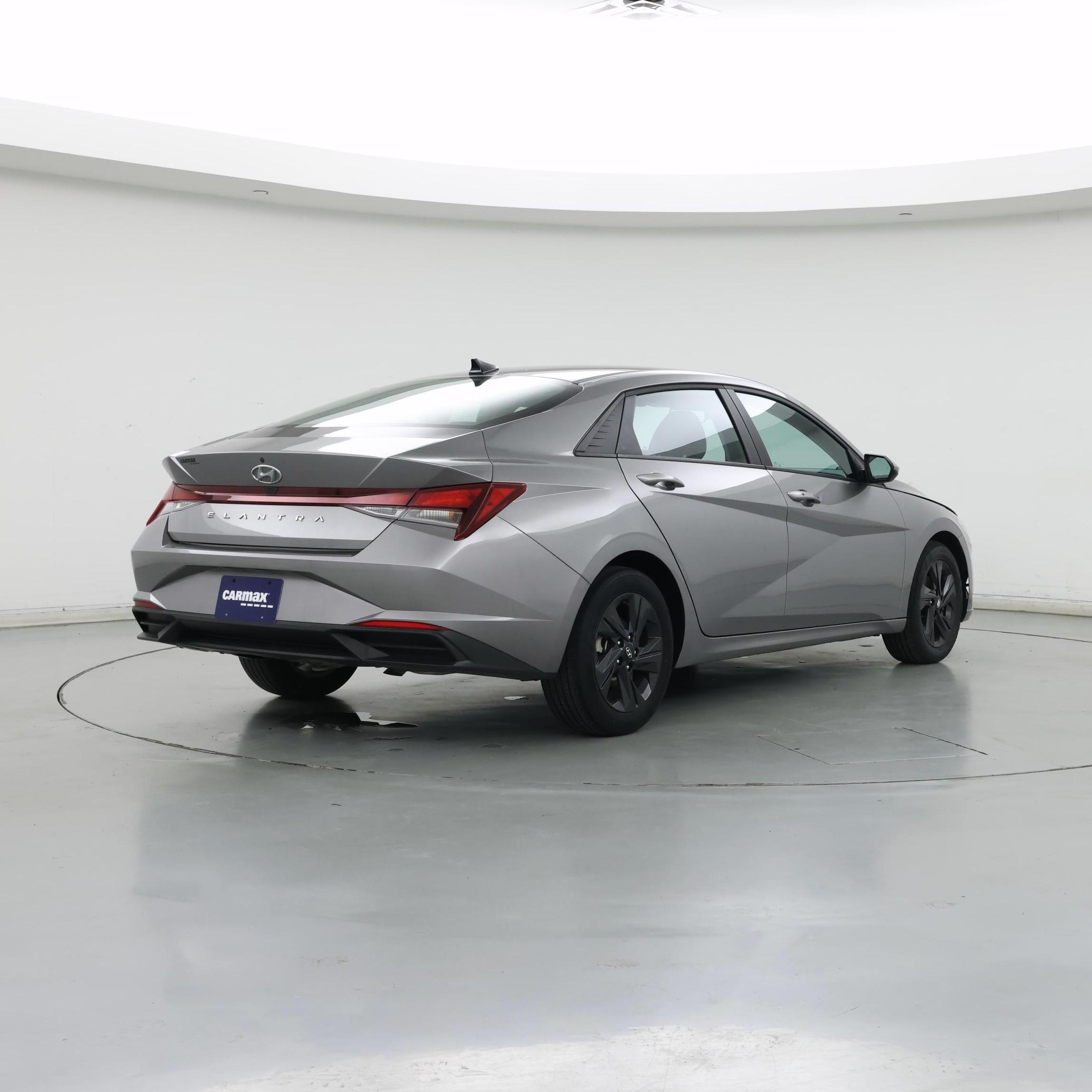 Thumbnail: 2023 Hyundai Elantra - 8