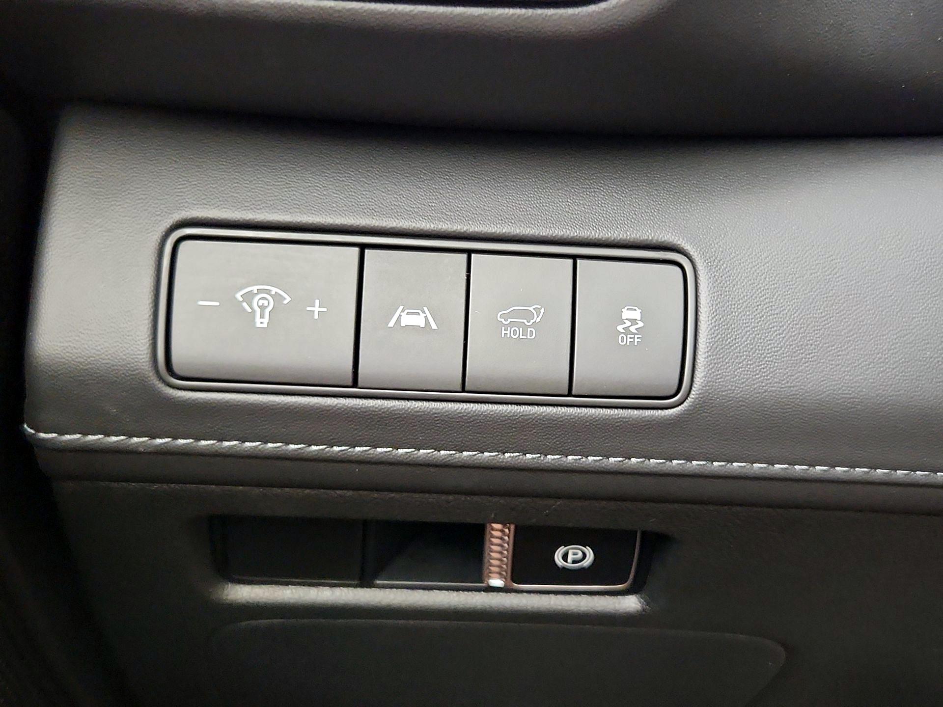 Thumbnail: 2023 Hyundai Santa Fe - 13