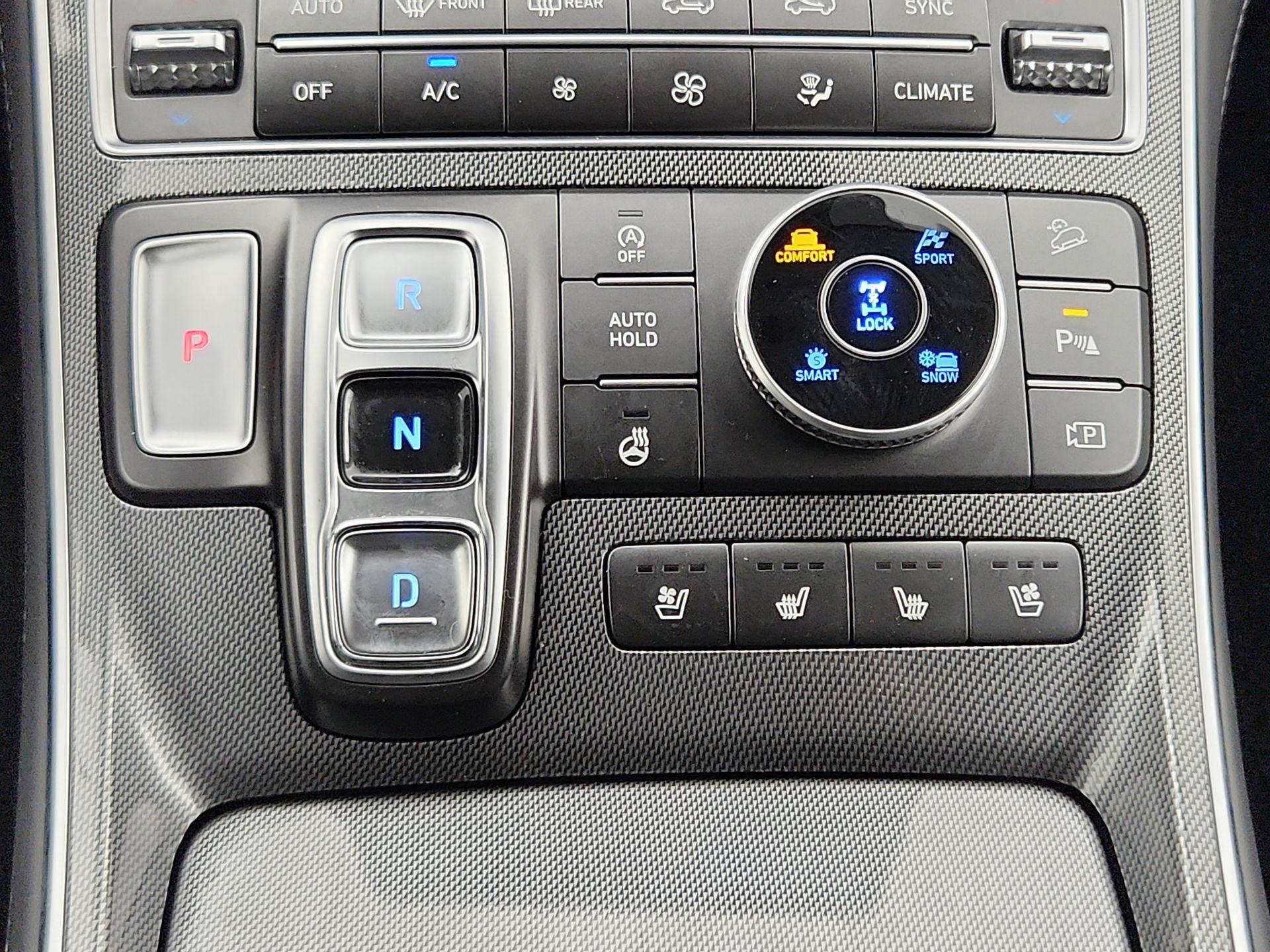 Thumbnail: 2023 Hyundai Santa Fe - 18