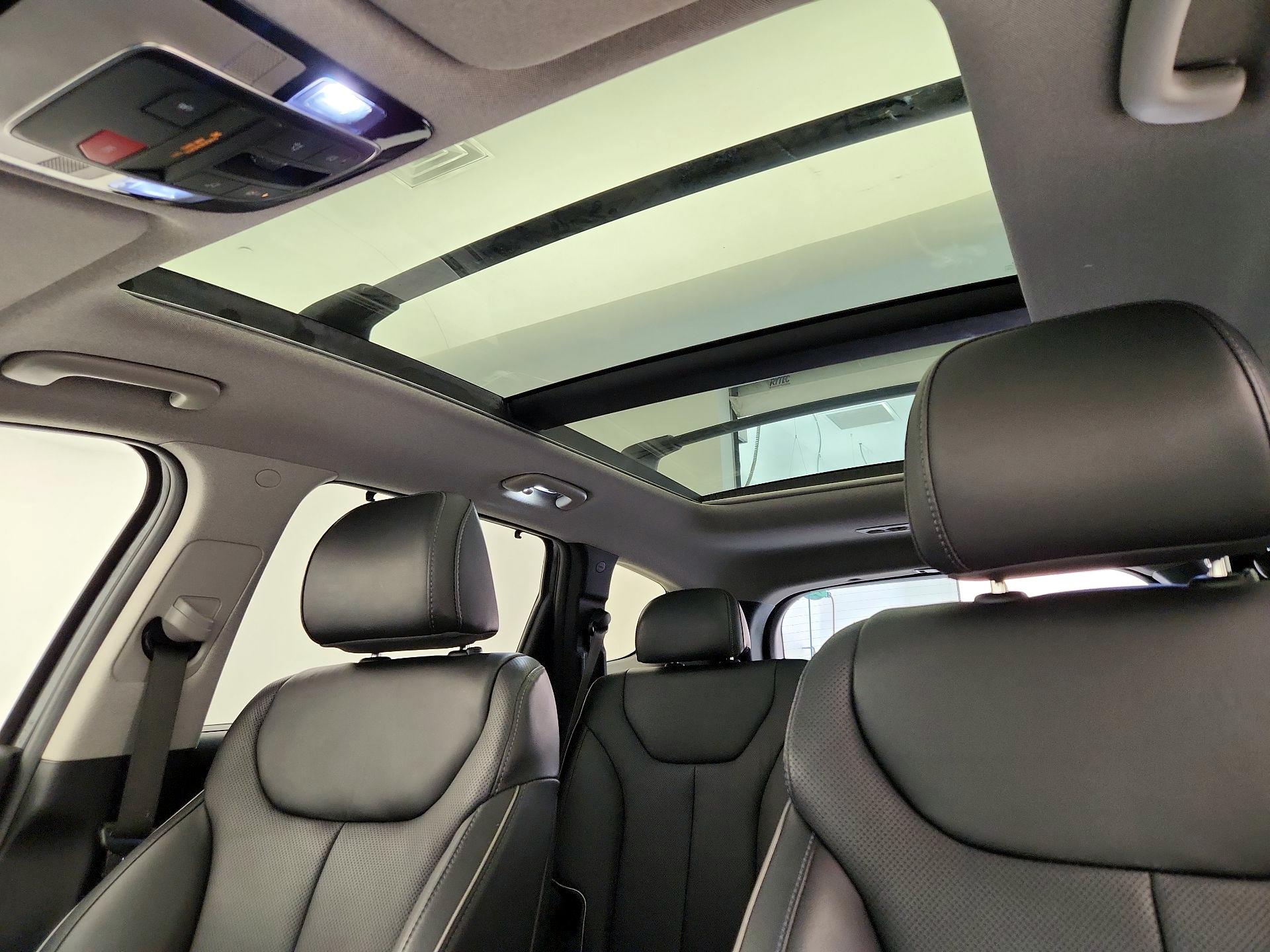 Thumbnail: 2023 Hyundai Santa Fe - 20