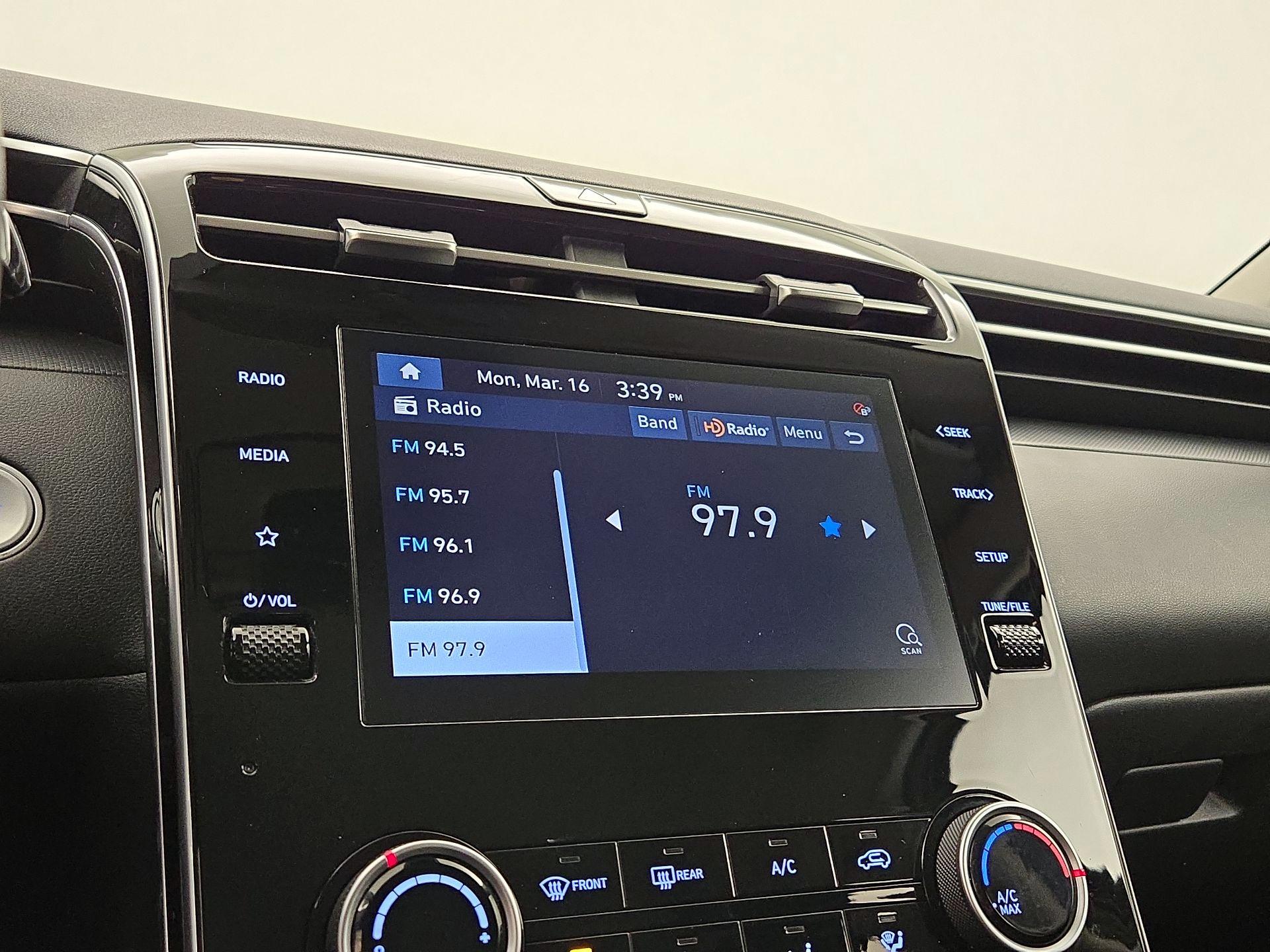 Thumbnail: 2022 Hyundai Tucson - 15