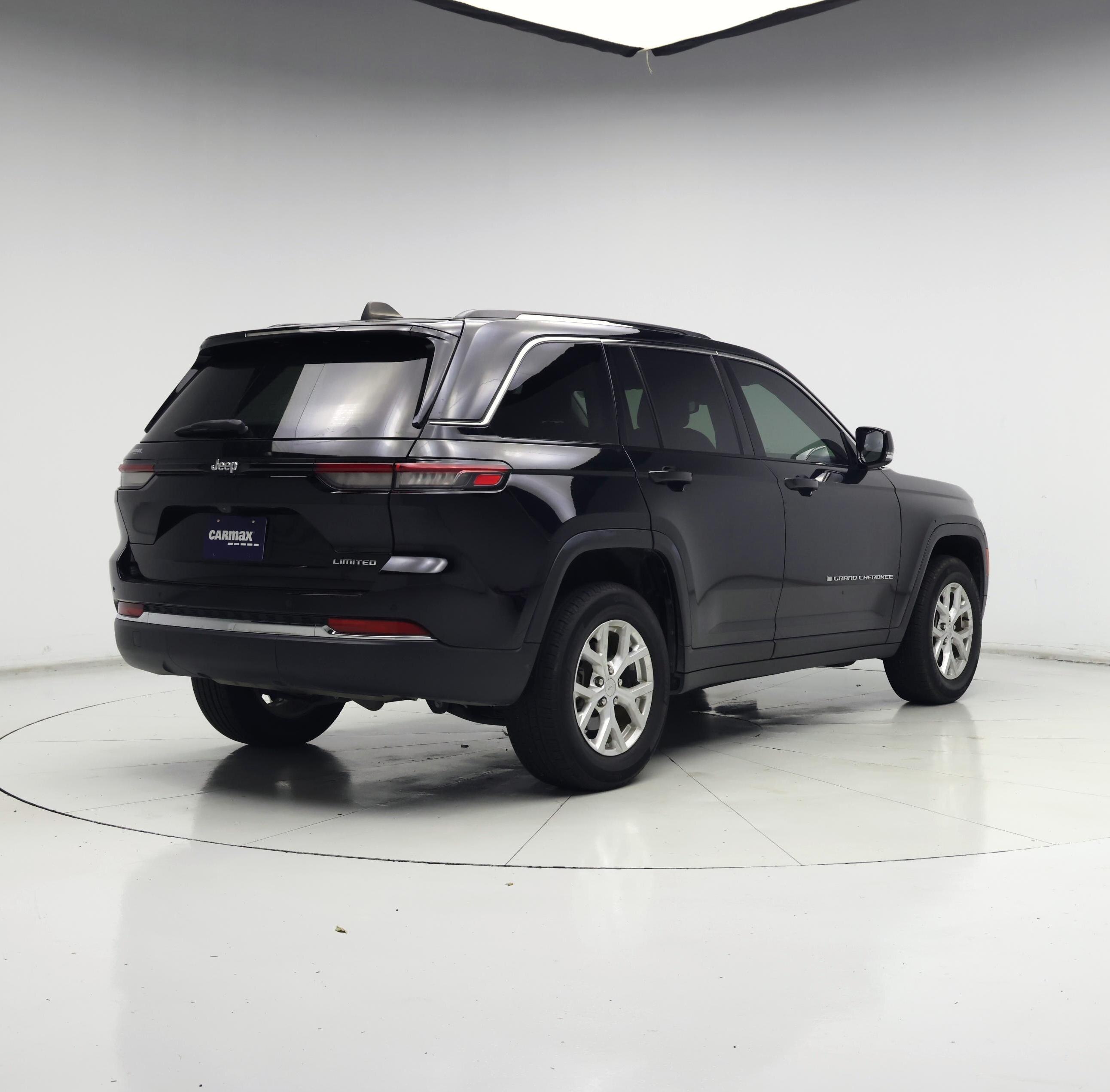 Thumbnail: 2023 Jeep Grand Cherokee - 8